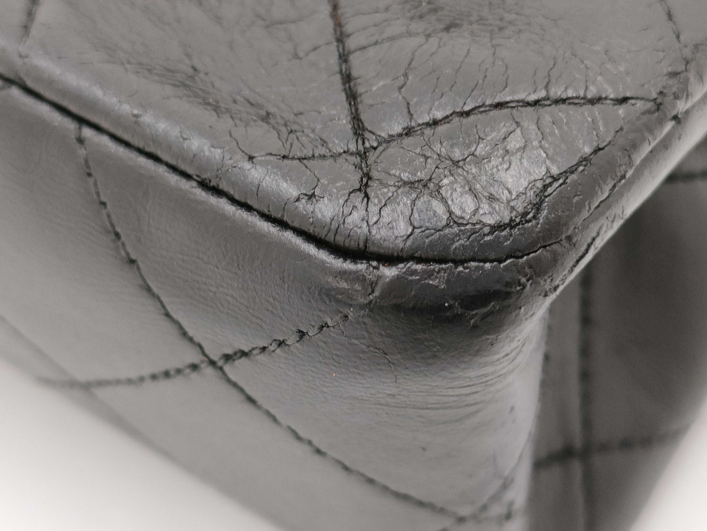 CHANEL Matelasse Shoulder Bag