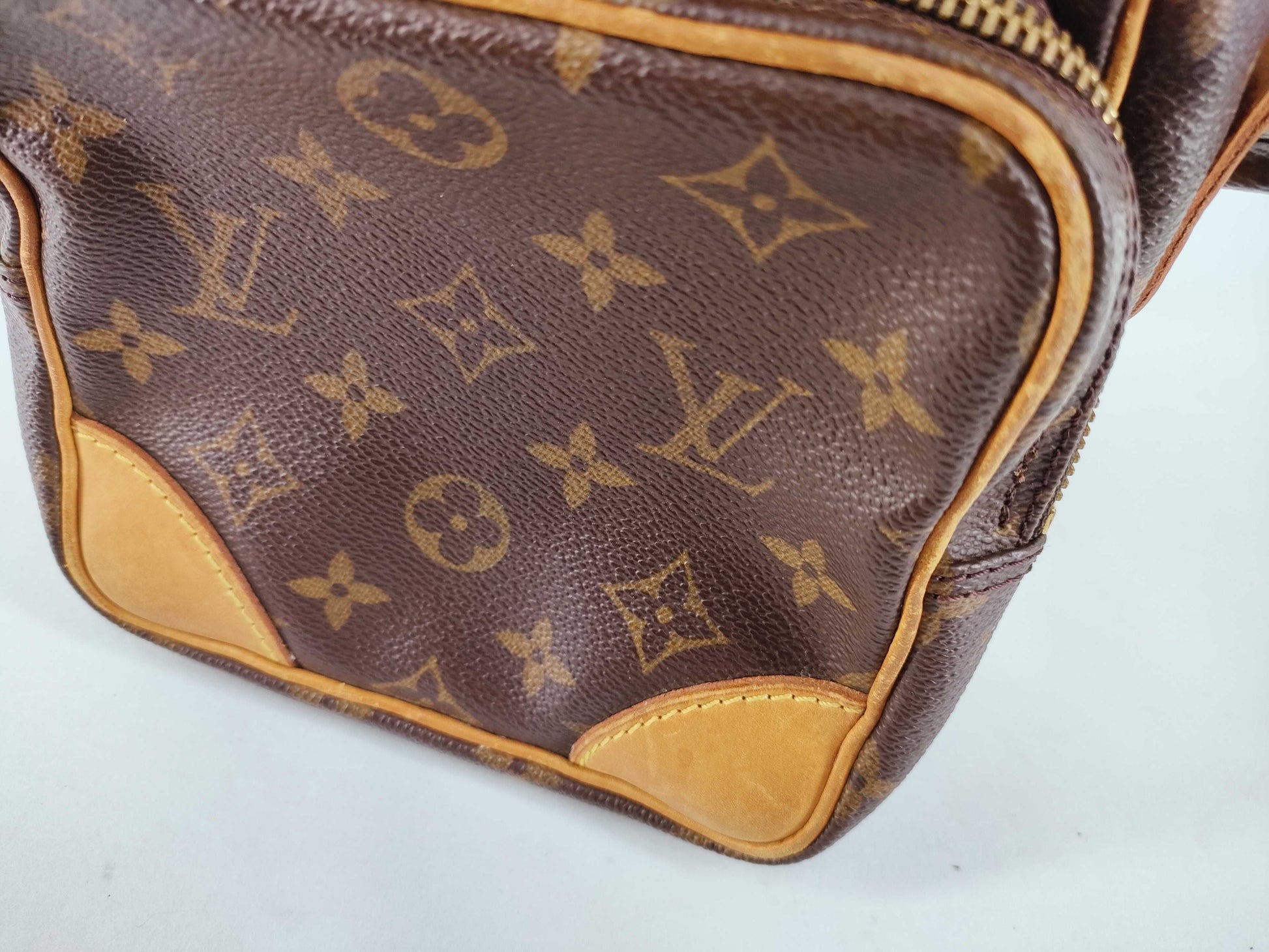 LOUIS VUITTON TH0040 Monogram Louis Vuitton Camera Bag Shoulder Bag
