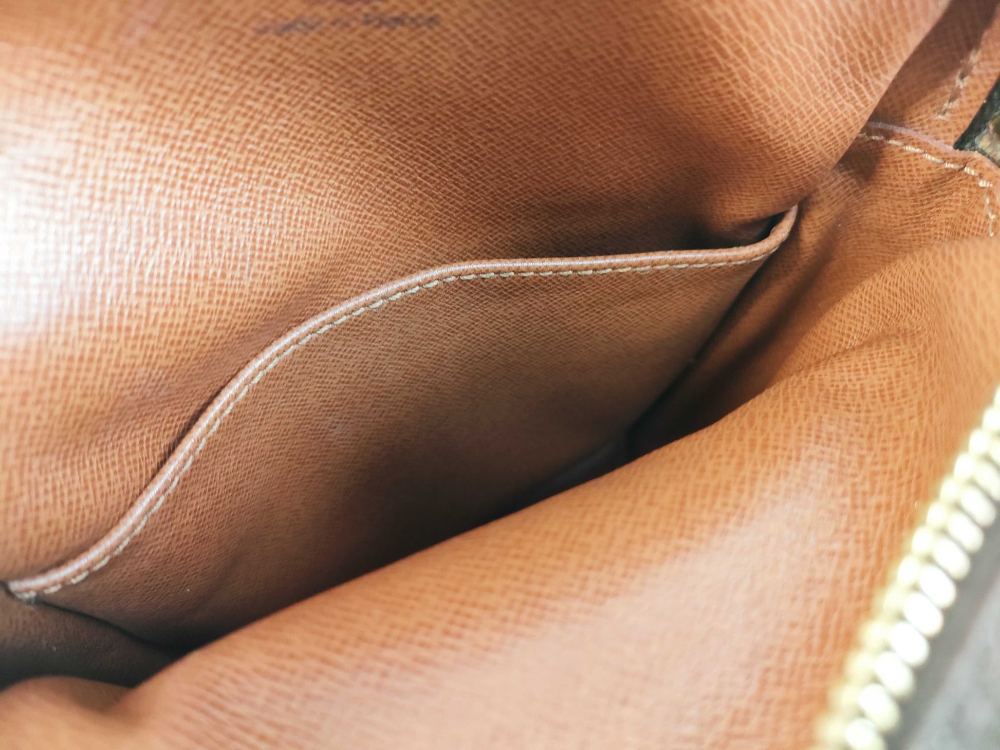 LOUIS VUITTON TH0040 Monogram Louis Vuitton Camera Bag Shoulder Bag