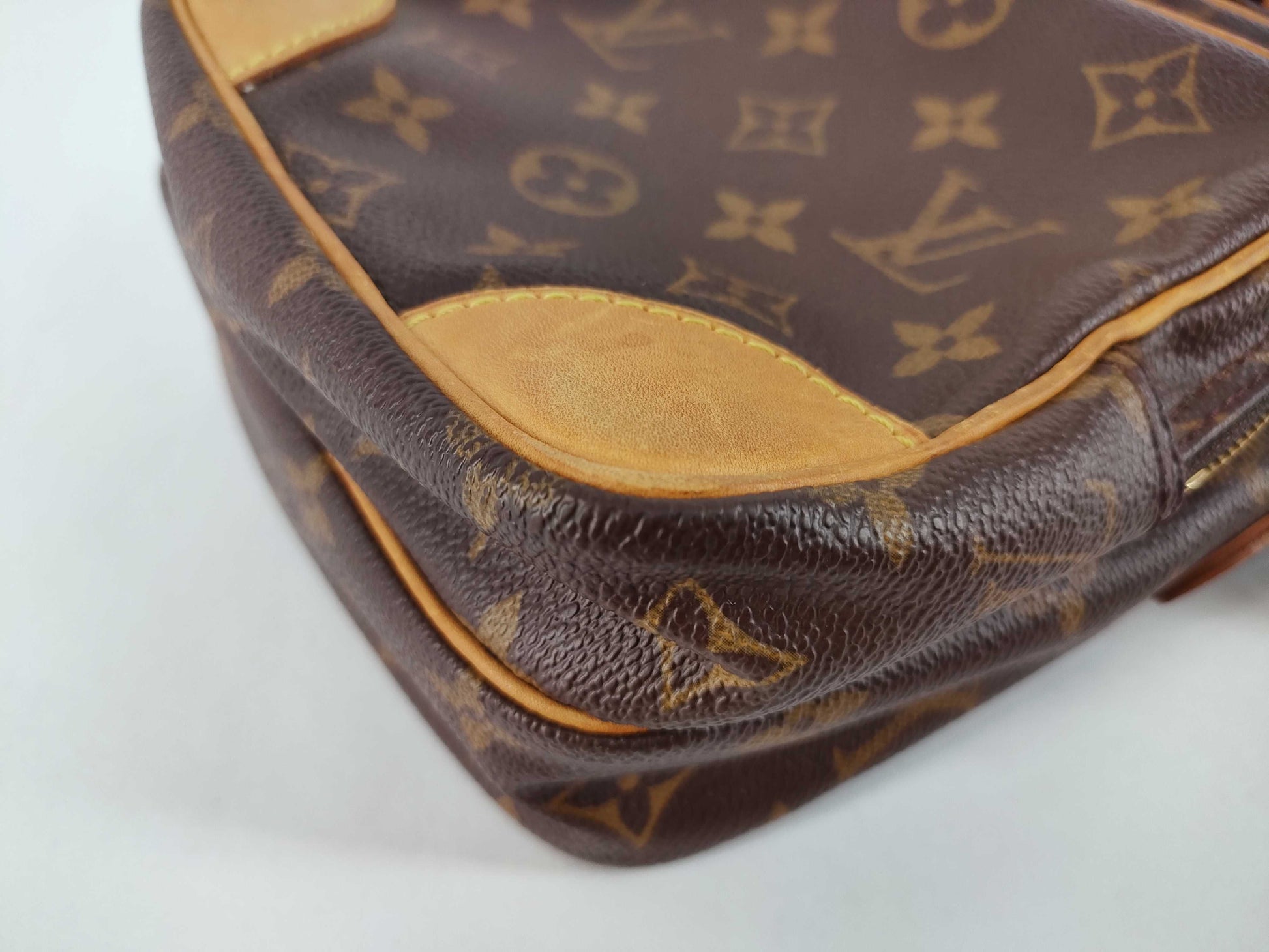 LOUIS VUITTON TH0040 Monogram Louis Vuitton Camera Bag Shoulder Bag