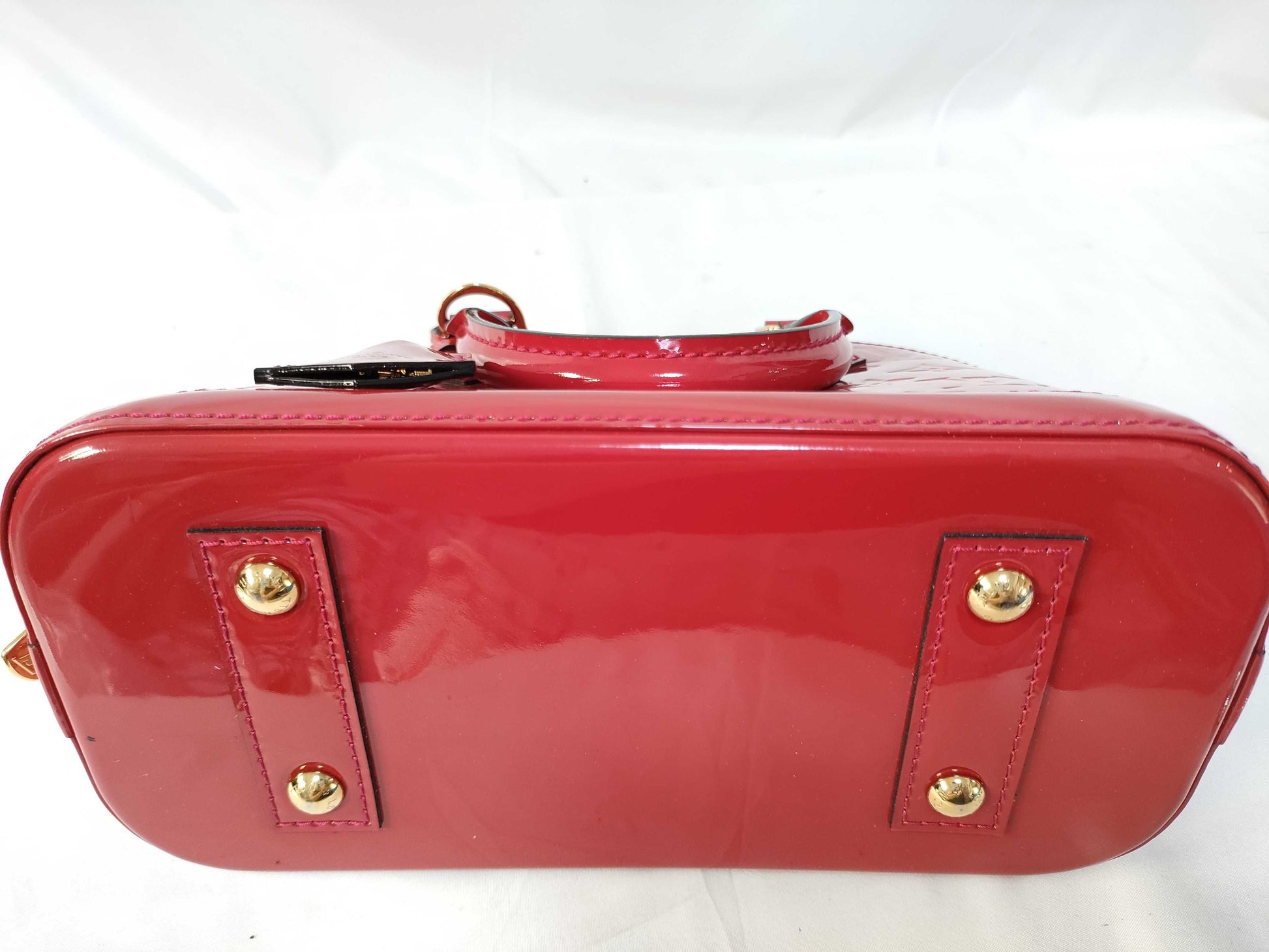 LOUIS VUITTON MI 0134 RFID Unverified Vernis Louis Vuitton Alma BB Handbag