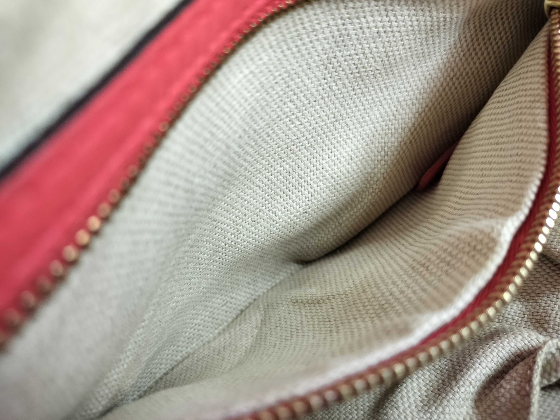 GUCCI Soho Gucci Camera Bag Shoulder Bag