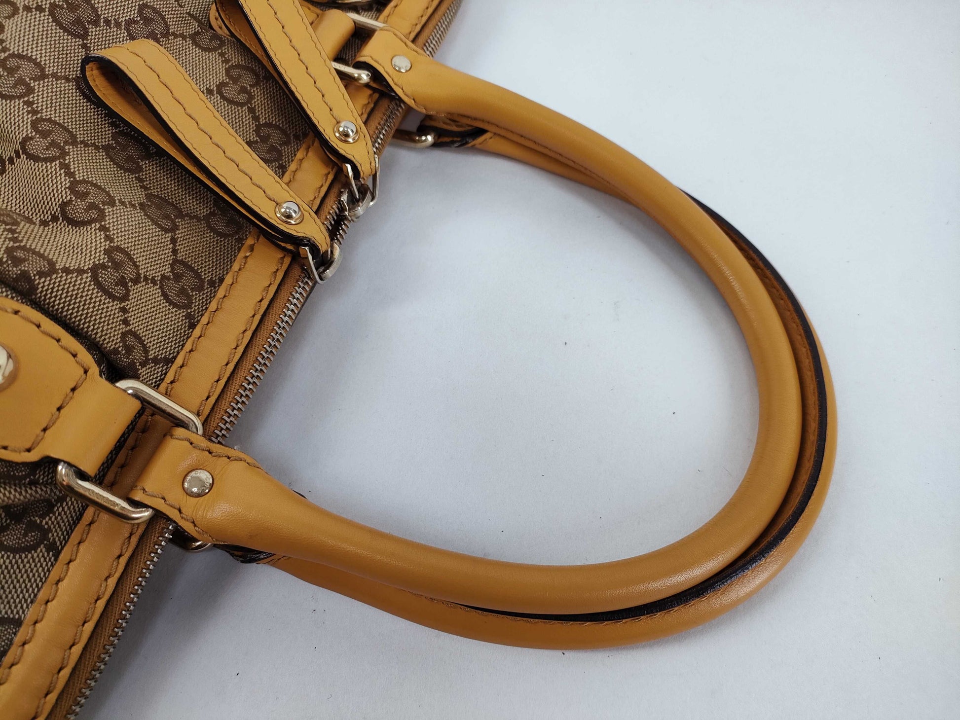 GUCCI GG Canvas Gucci Hand Shoulder Bag Shoulder Bag