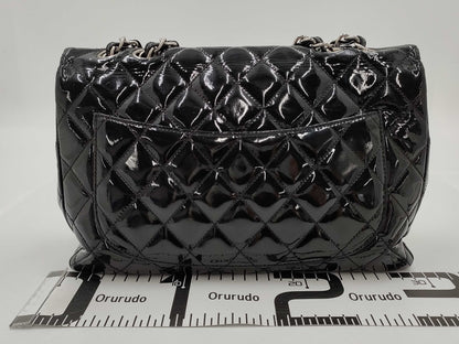 CHANEL Matelasse Shoulder Bag