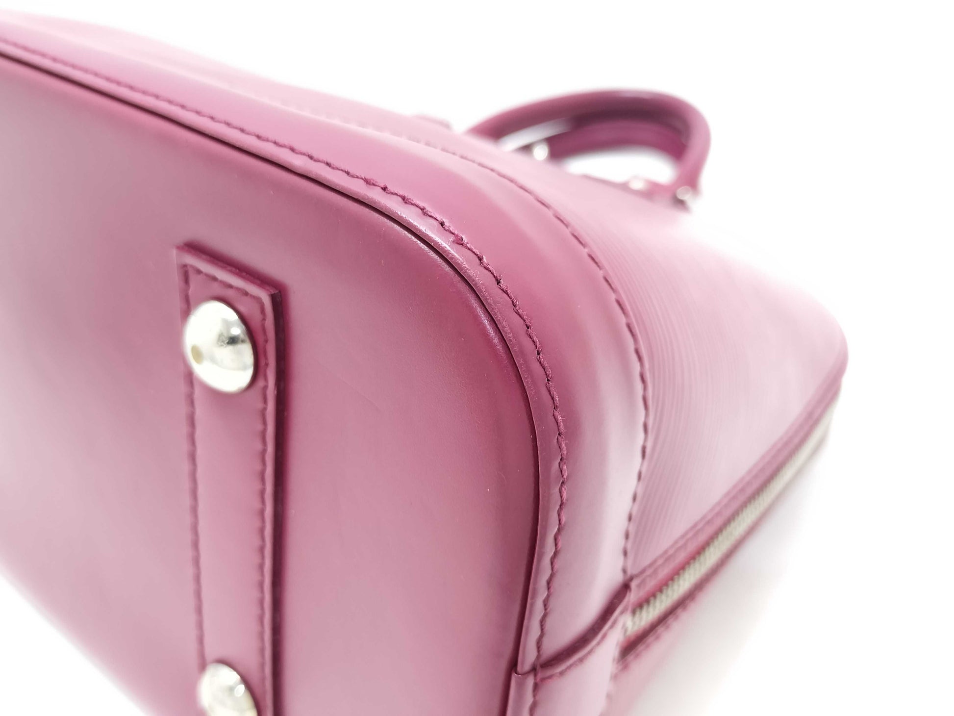 LOUIS VUITTON BA 4133 Epi Louis Vuitton Alma BB Handbag