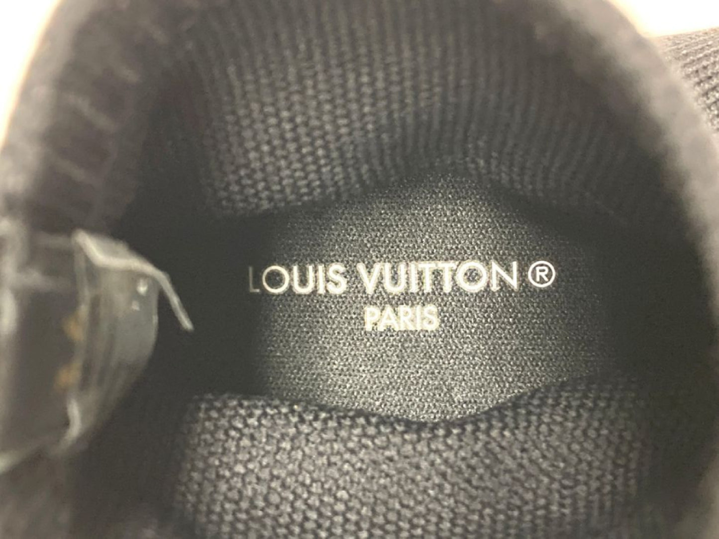 LOUIS VUITTON Sneakers Size 36 Sneakers