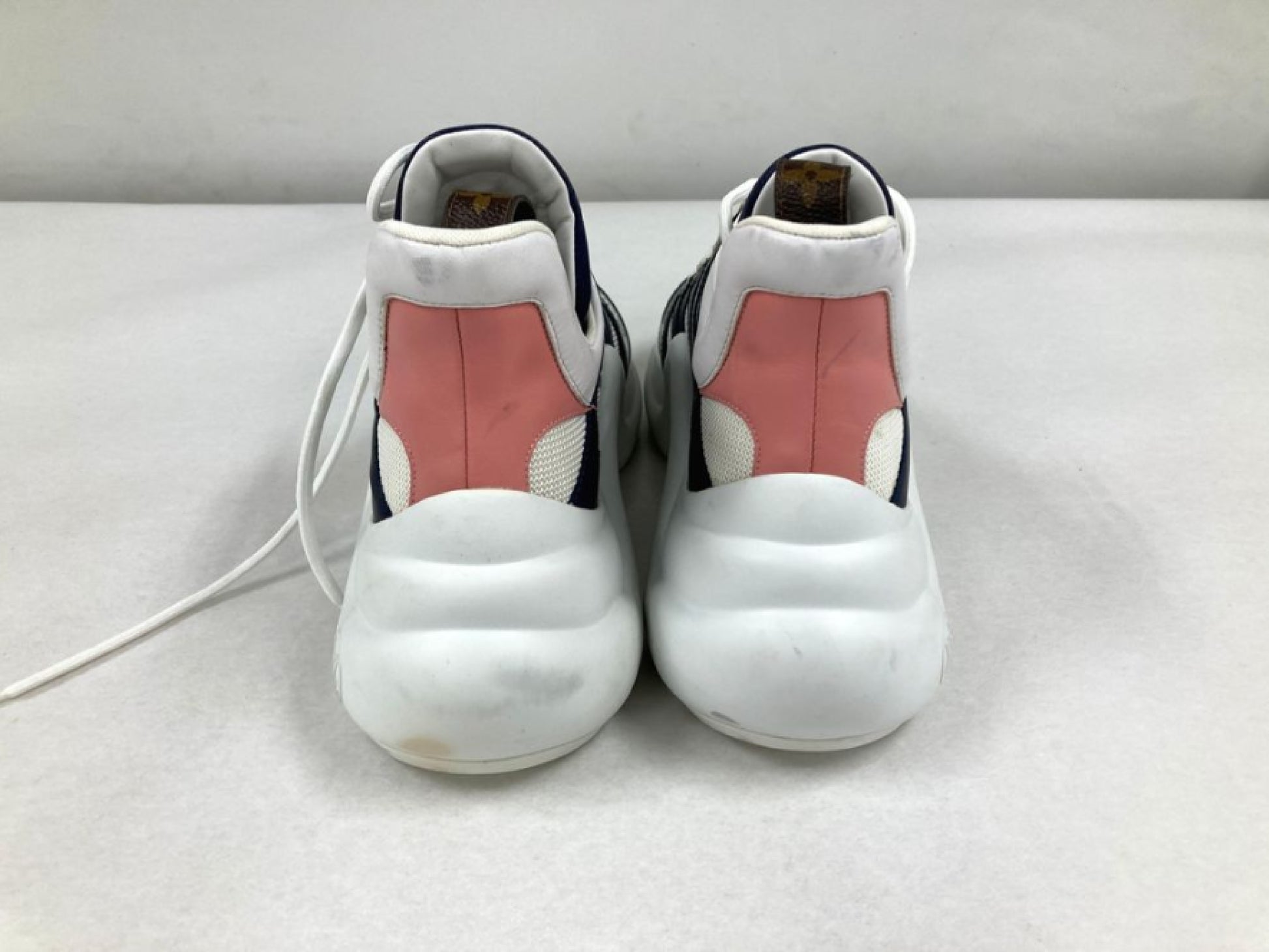 LOUIS VUITTON LV Arclight Sneakers Size 41 GO0168 Sneakers