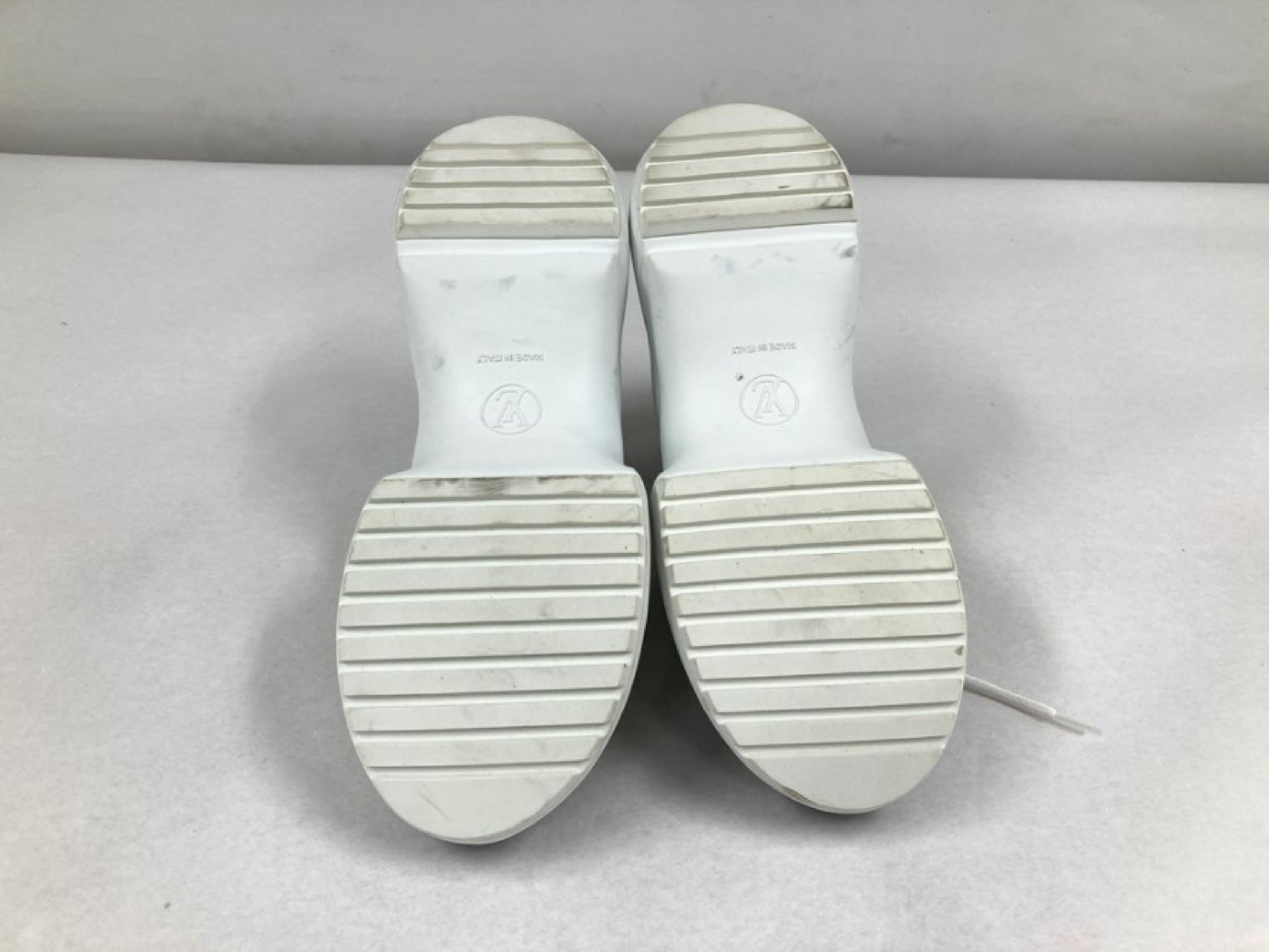 LOUIS VUITTON LV Arclight Sneakers Size 41 GO0168 Sneakers