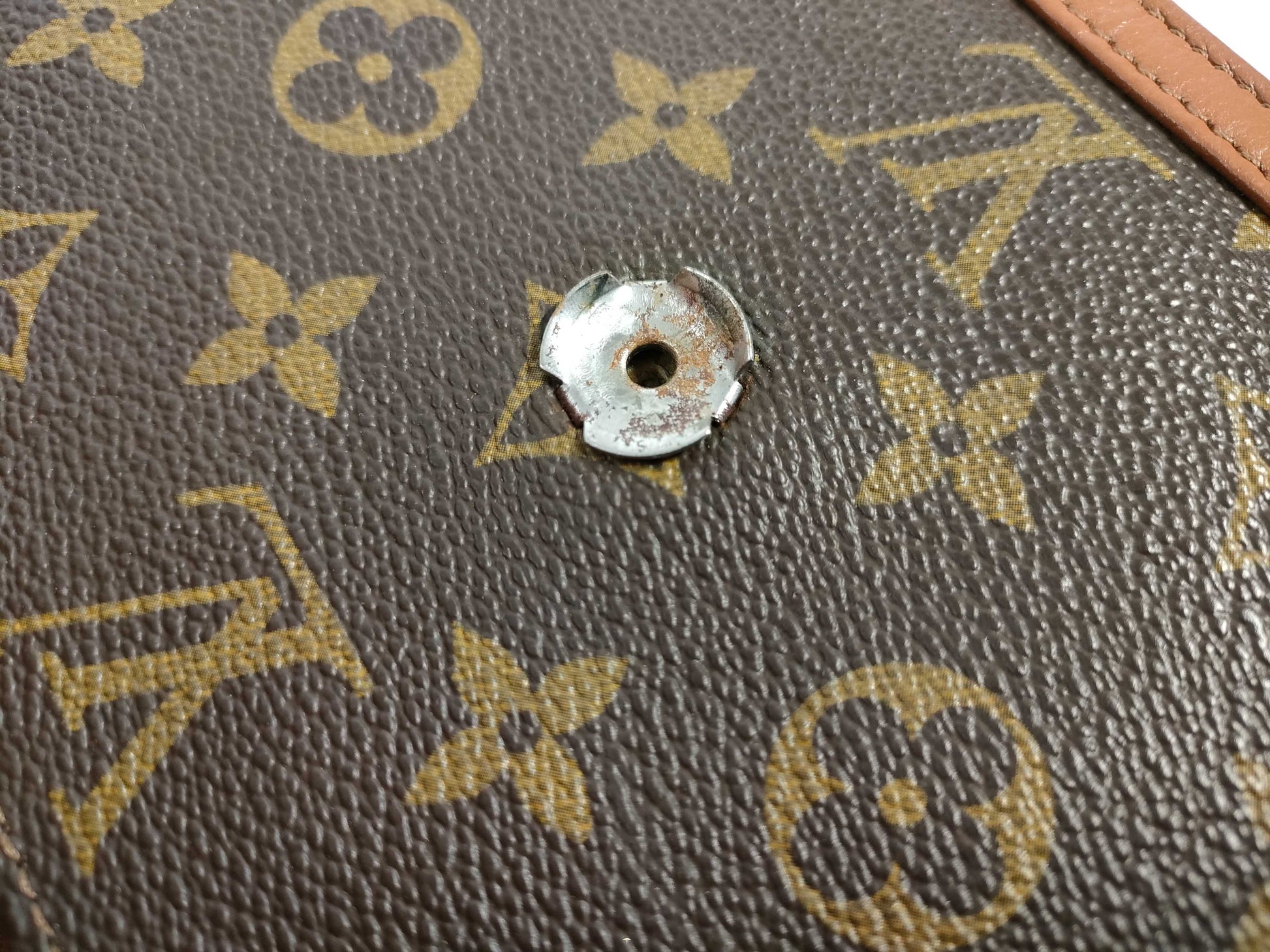 LOUIS VUITTON RFID verification failed 843 Monogram LV Monogram Handbag Second Bag