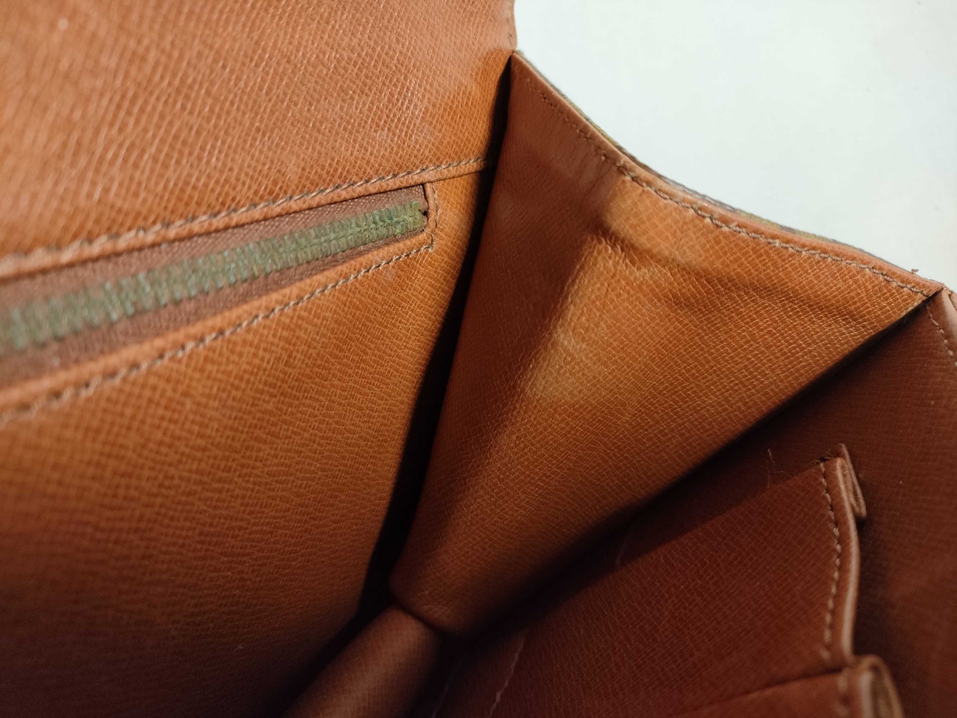 LOUIS VUITTON RFID verification failed 843 Monogram LV Monogram Handbag Second Bag