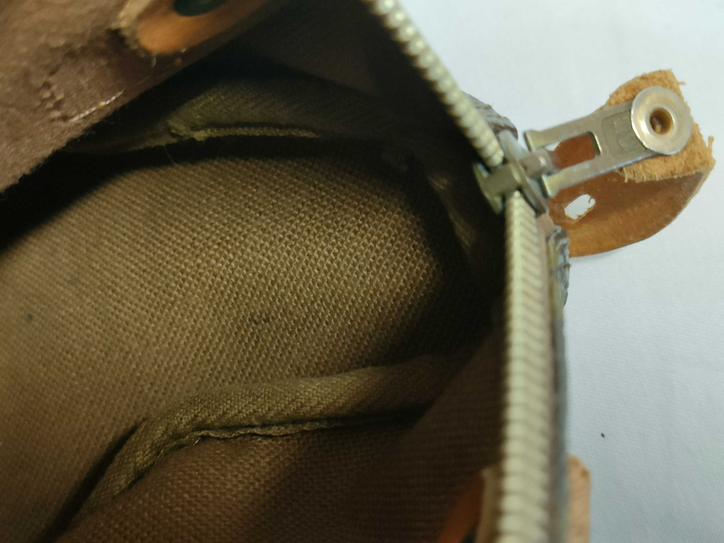LOUIS VUITTON RFID verification not possible, serial number not confirmed, Monogram LOUIS VUITTON M41534 Monogram M41534 Mini Speedy Pouch Handbag with White Tag