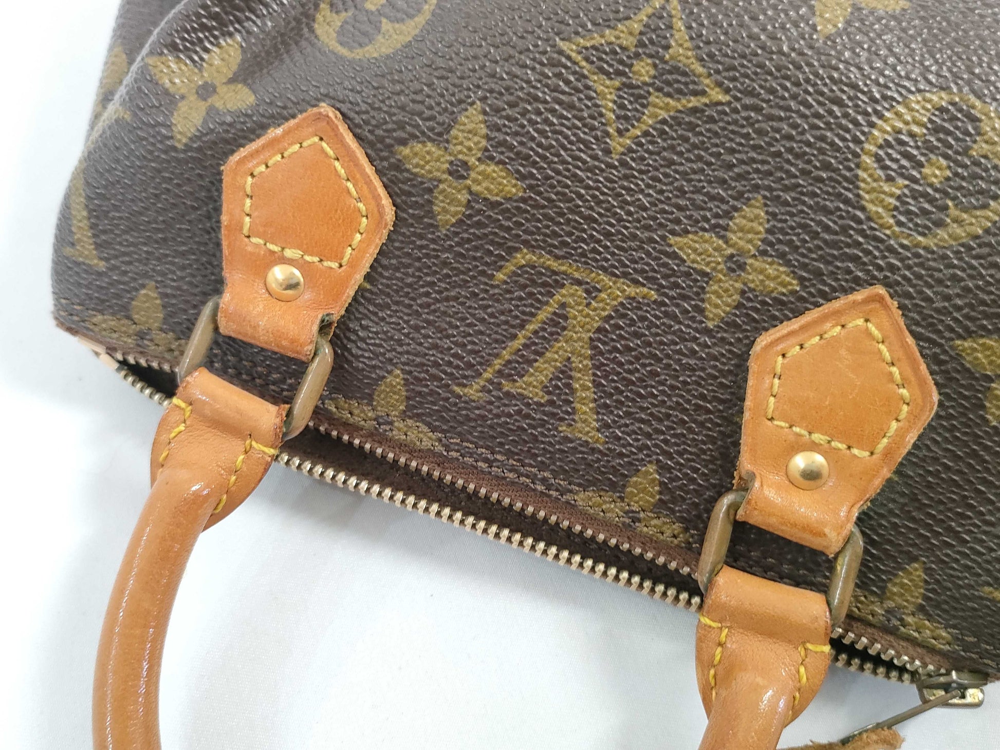 LOUIS VUITTON RFID verification not possible, serial number not confirmed, Monogram LOUIS VUITTON M41534 Monogram M41534 Mini Speedy Pouch Handbag with White Tag