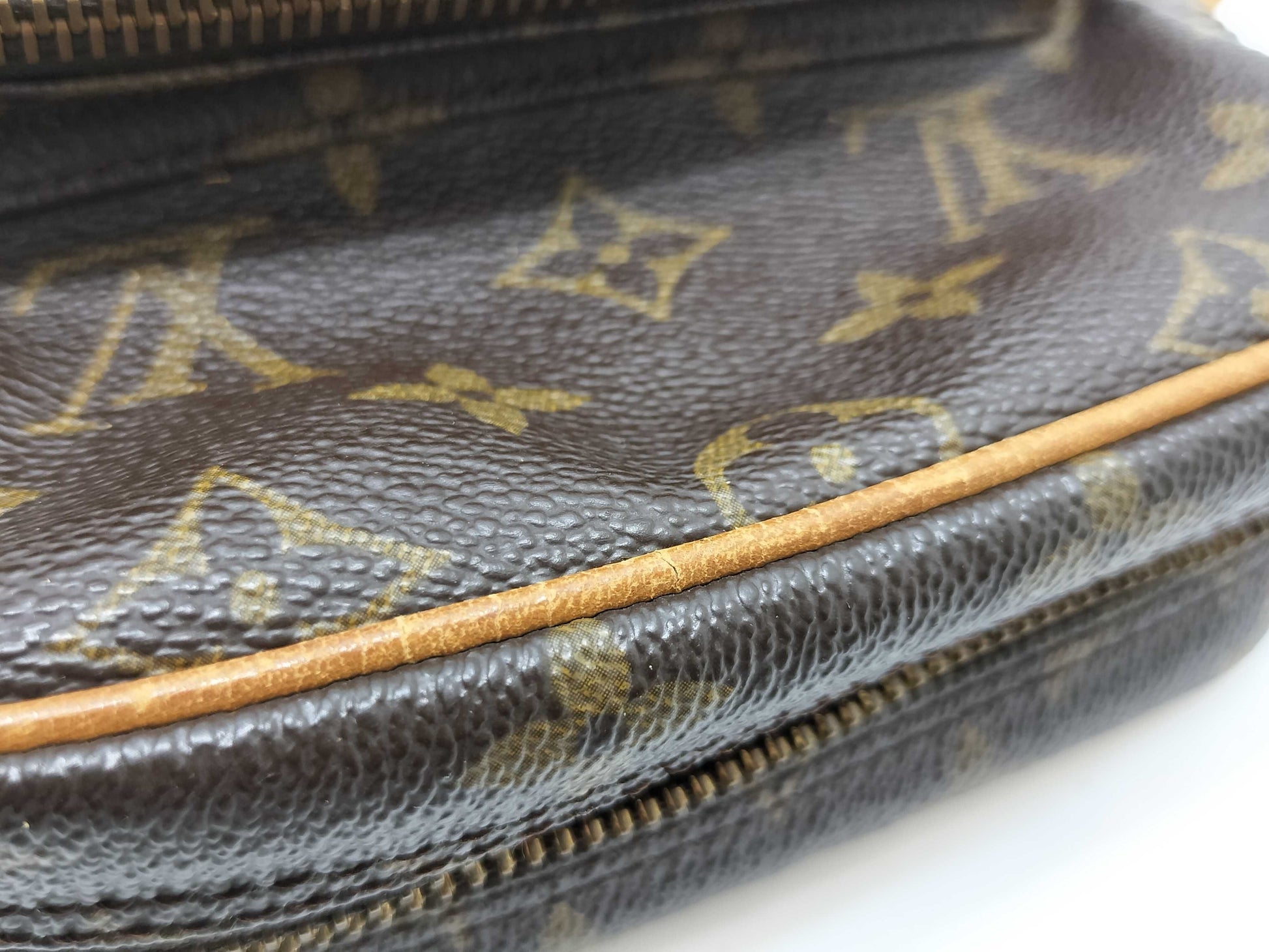 LOUIS VUITTON TH 0911 Monogram LV Monogram Shoulder Bag Amazon PM Shoulder Bag