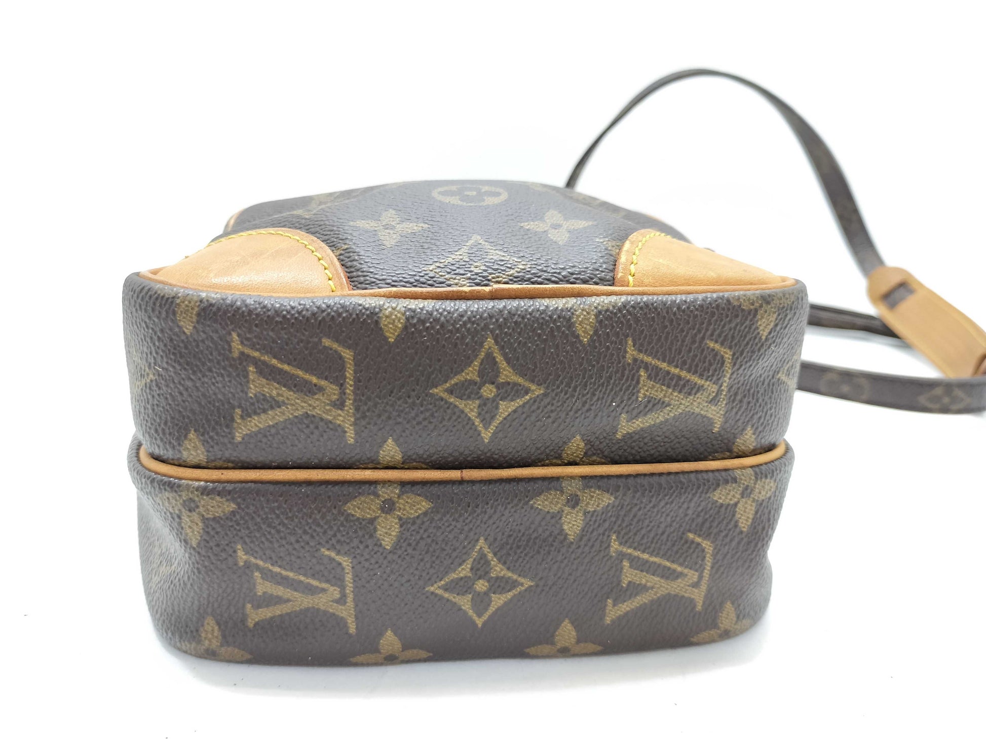 LOUIS VUITTON TH 0911 Monogram LV Monogram Shoulder Bag Amazon PM Shoulder Bag