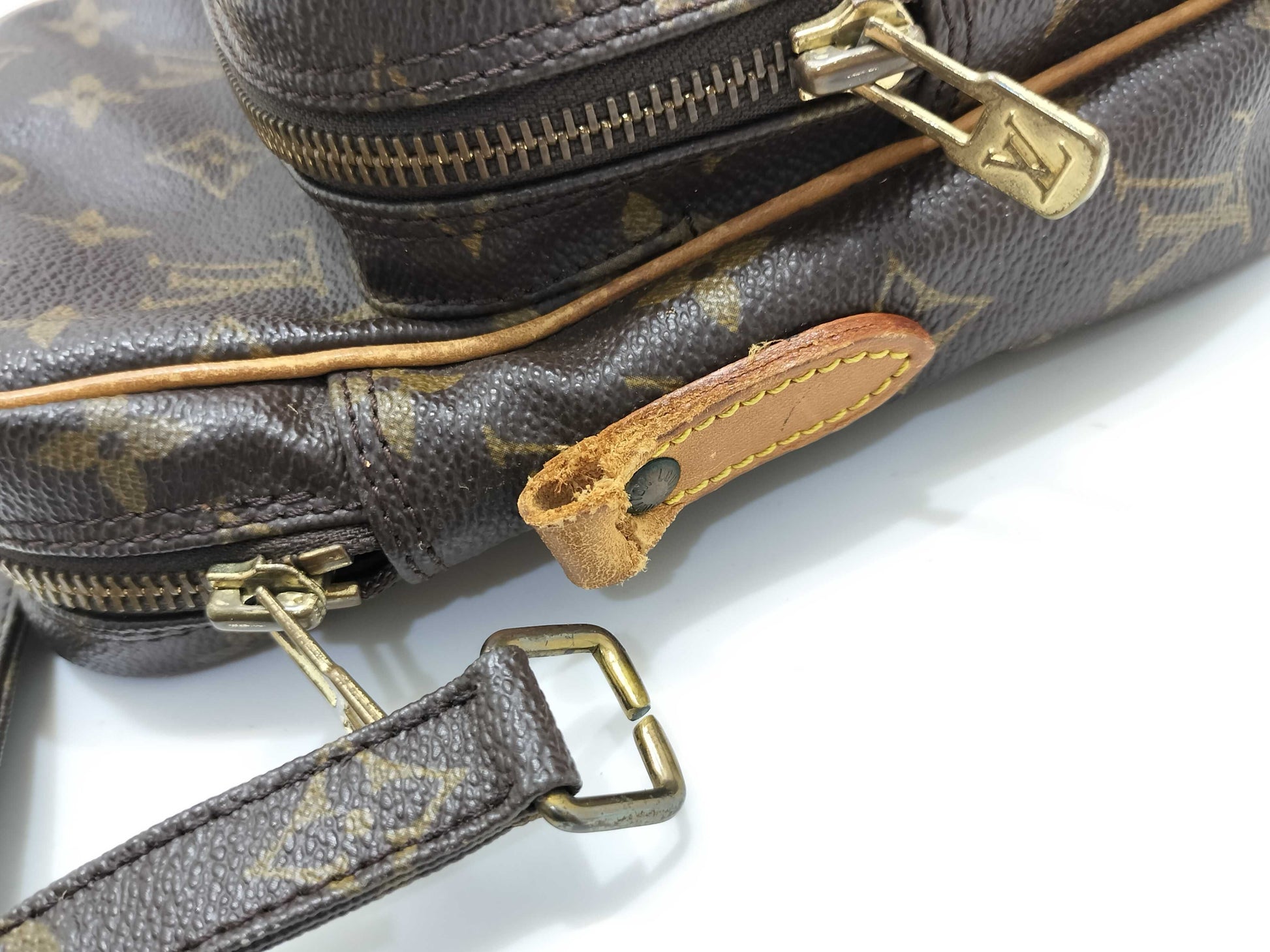 LOUIS VUITTON TH 0911 Monogram LV Monogram Shoulder Bag Amazon PM Shoulder Bag