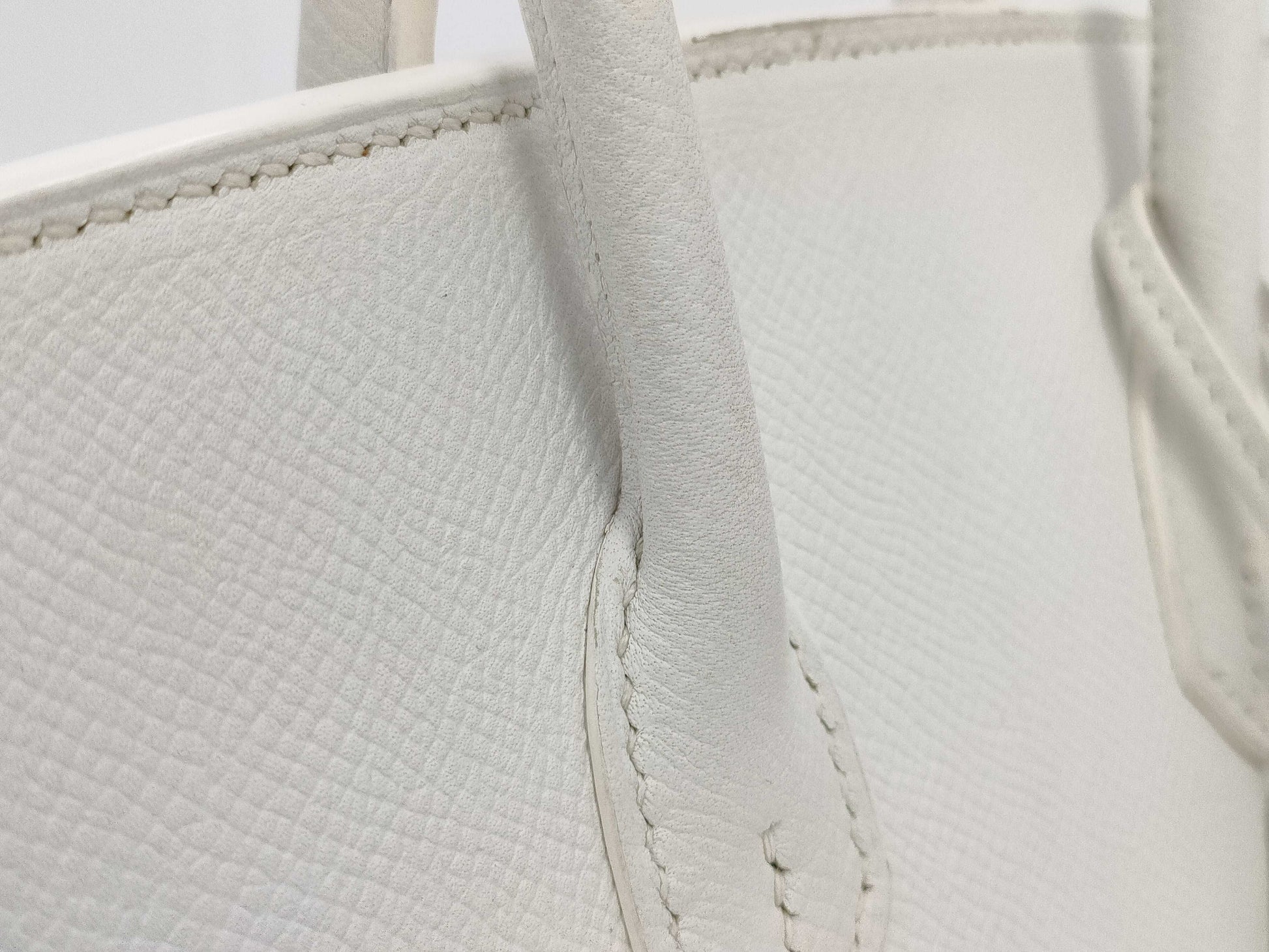 HERMES Birkin 25 Epsom White with Silver Hardware, Size M Handbag