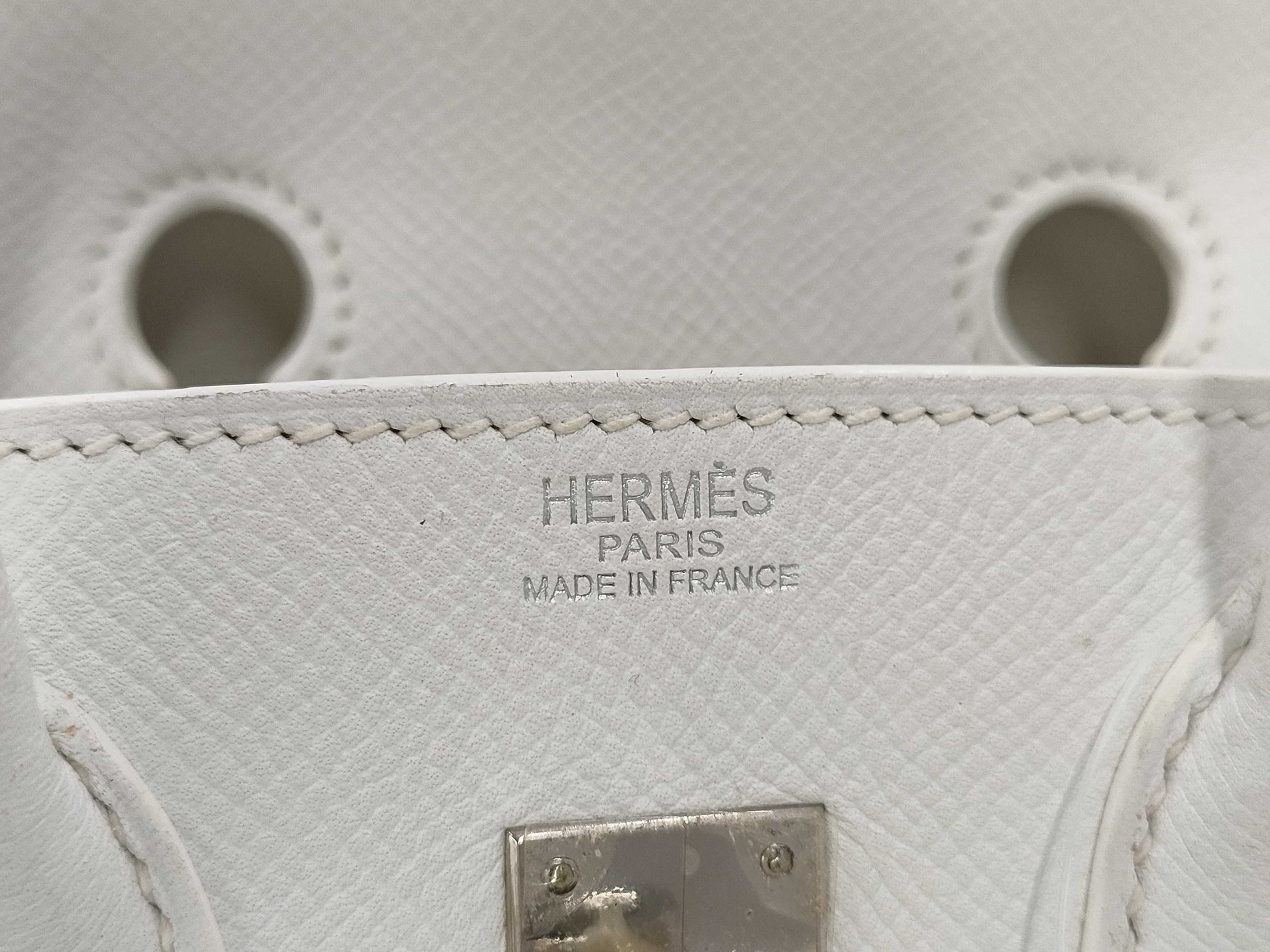 HERMES Birkin 25 Epsom White with Silver Hardware, Size M Handbag