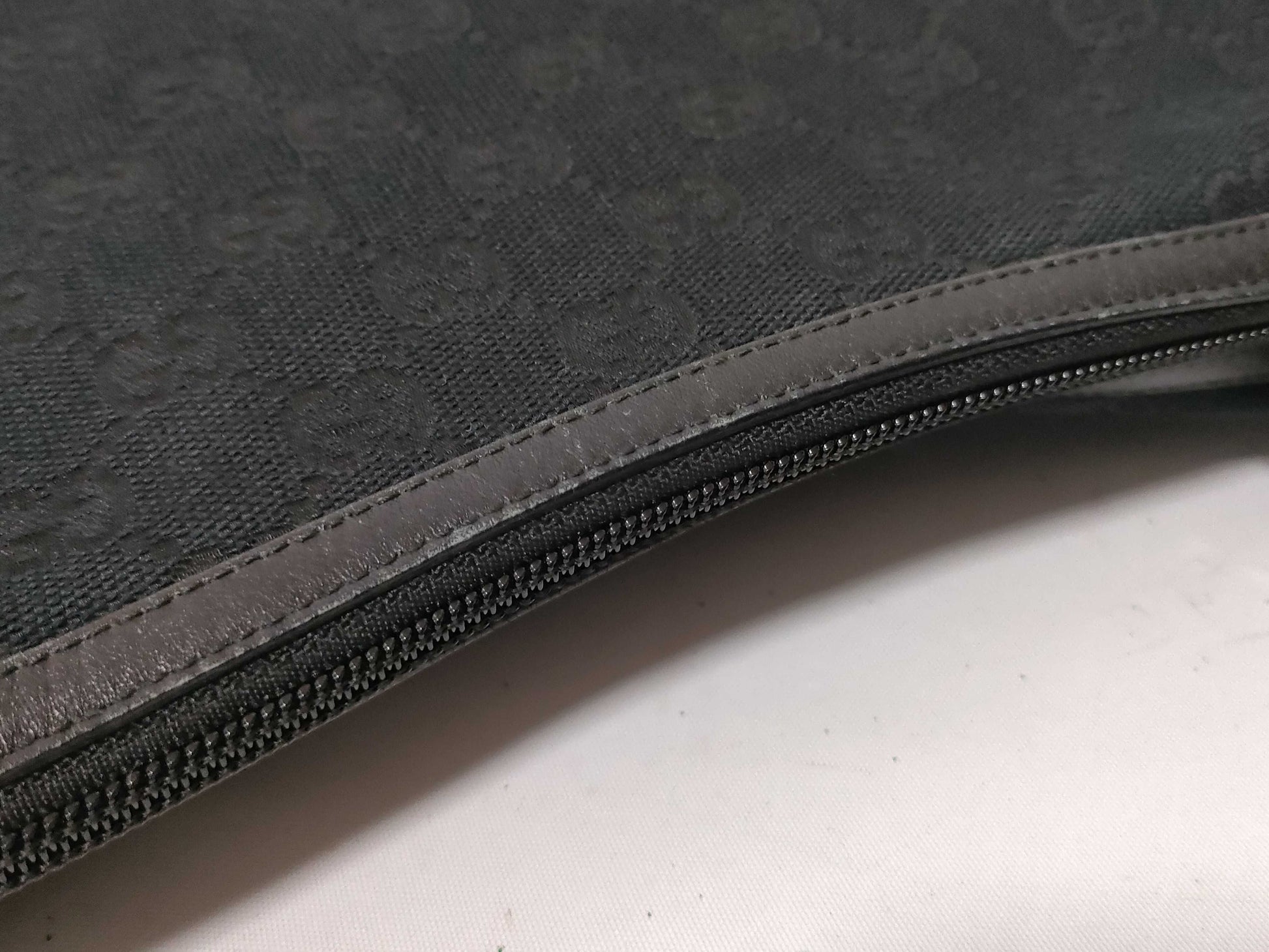 GUCCI GG Canvas Gucci Shoulder Bag