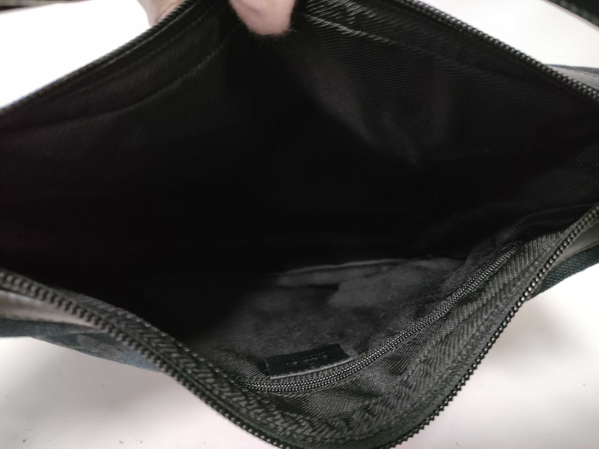 GUCCI GG Canvas Gucci Shoulder Bag