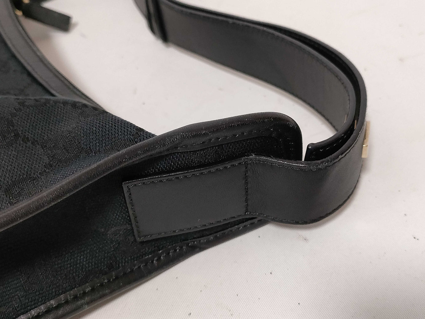 GUCCI GG Canvas Gucci Shoulder Bag