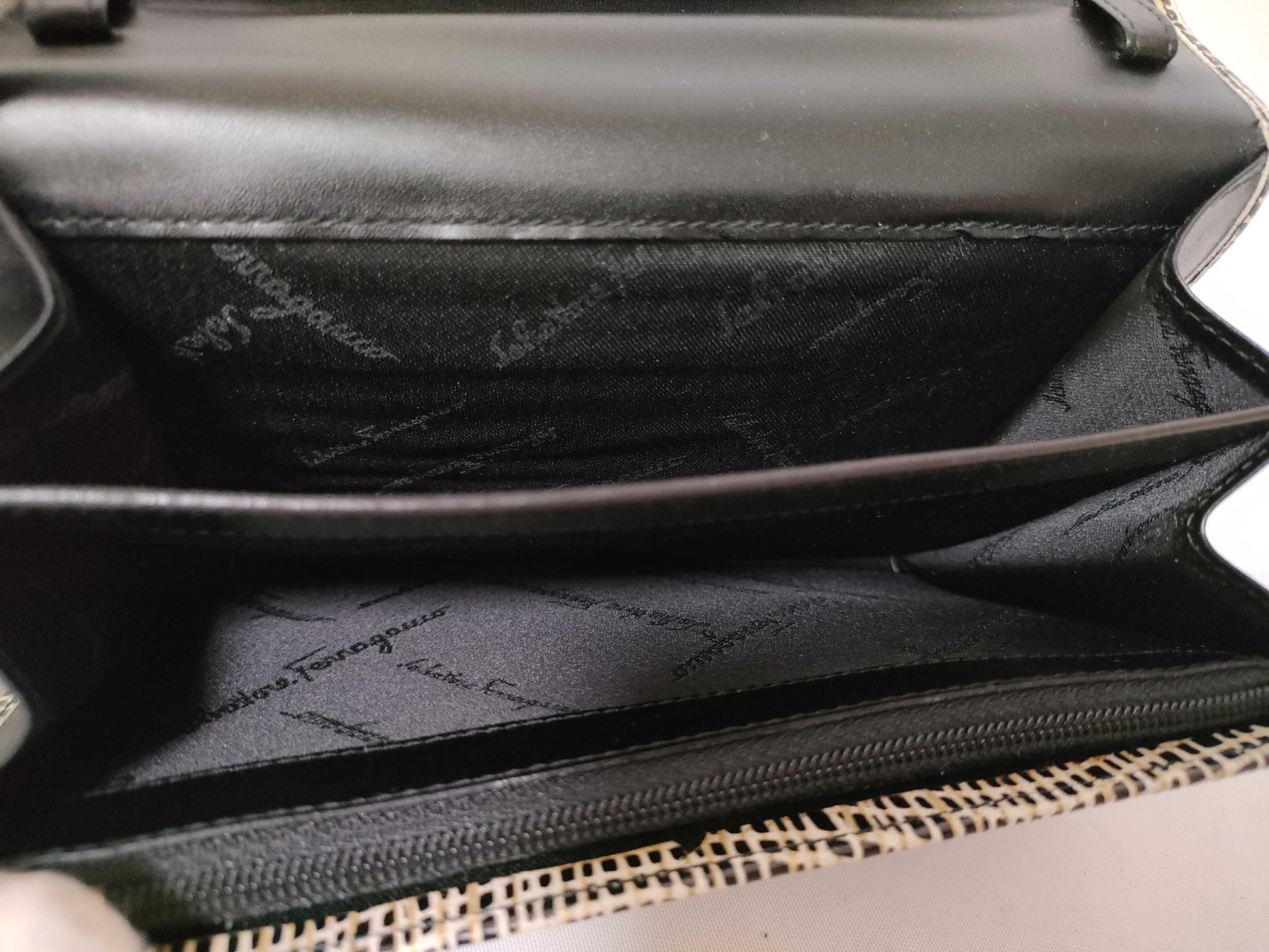 Salvatore Ferragamo wallet bag handbag
