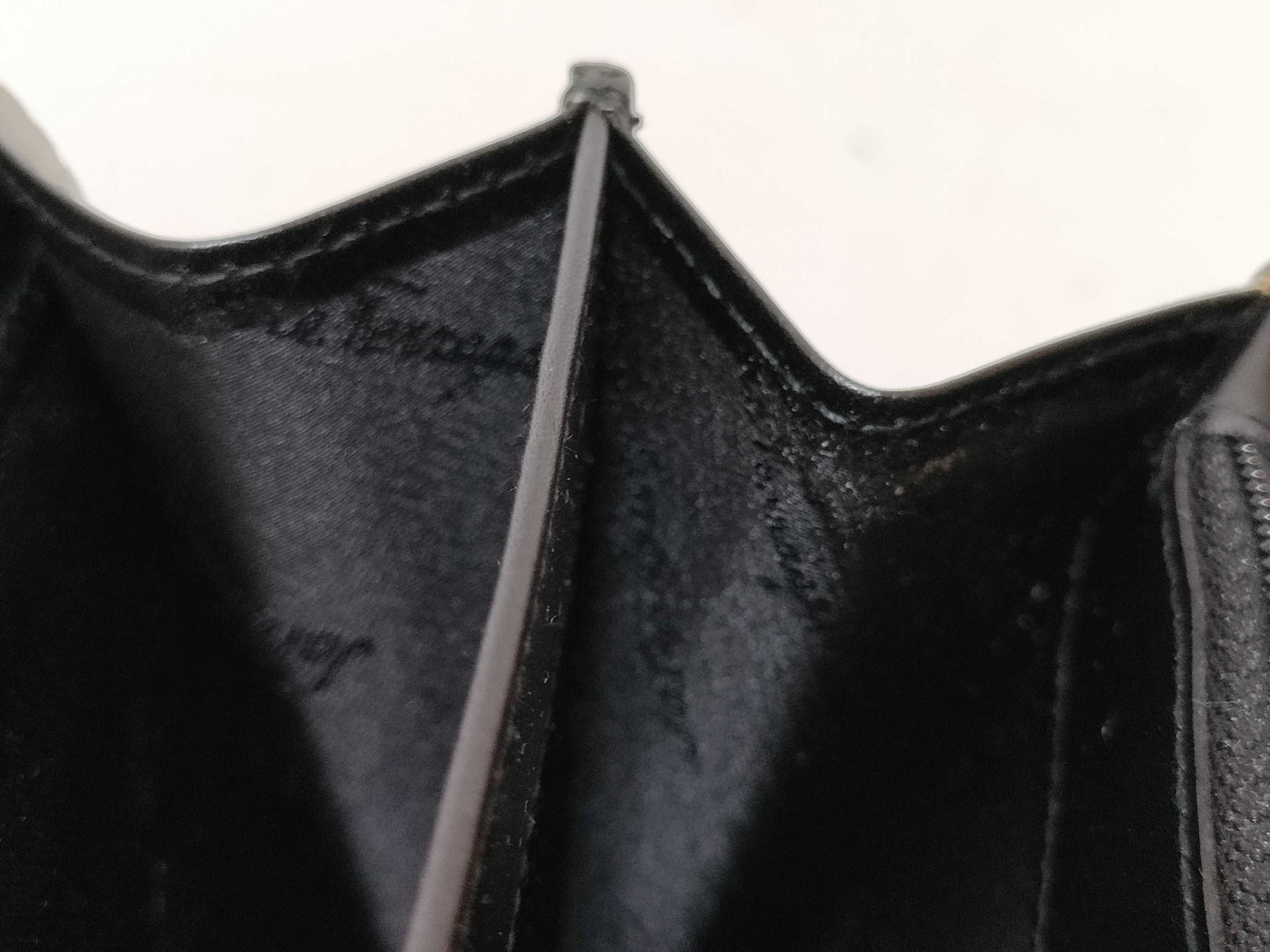 Salvatore Ferragamo wallet bag handbag