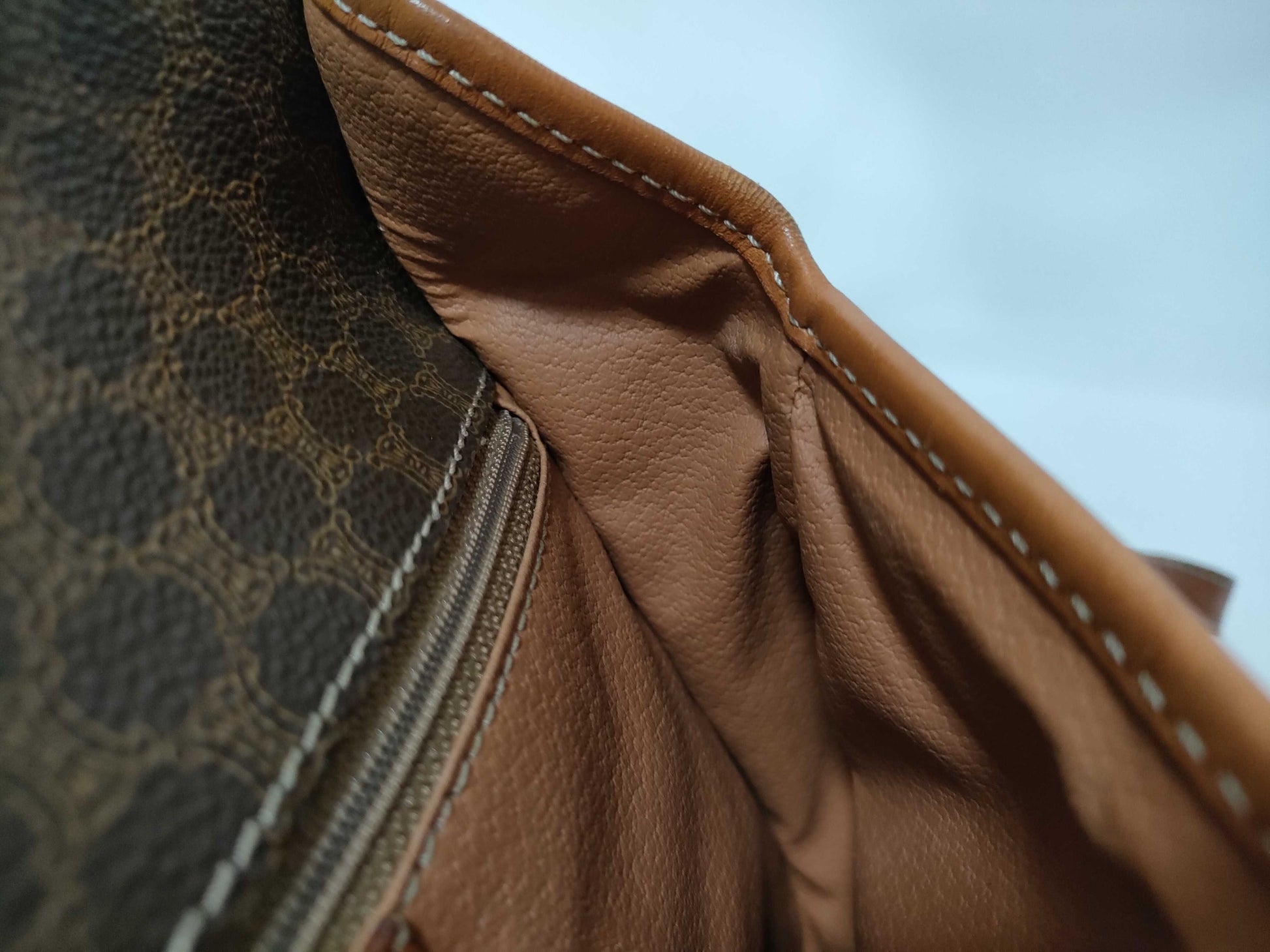 CELINE Shoulder Bag
