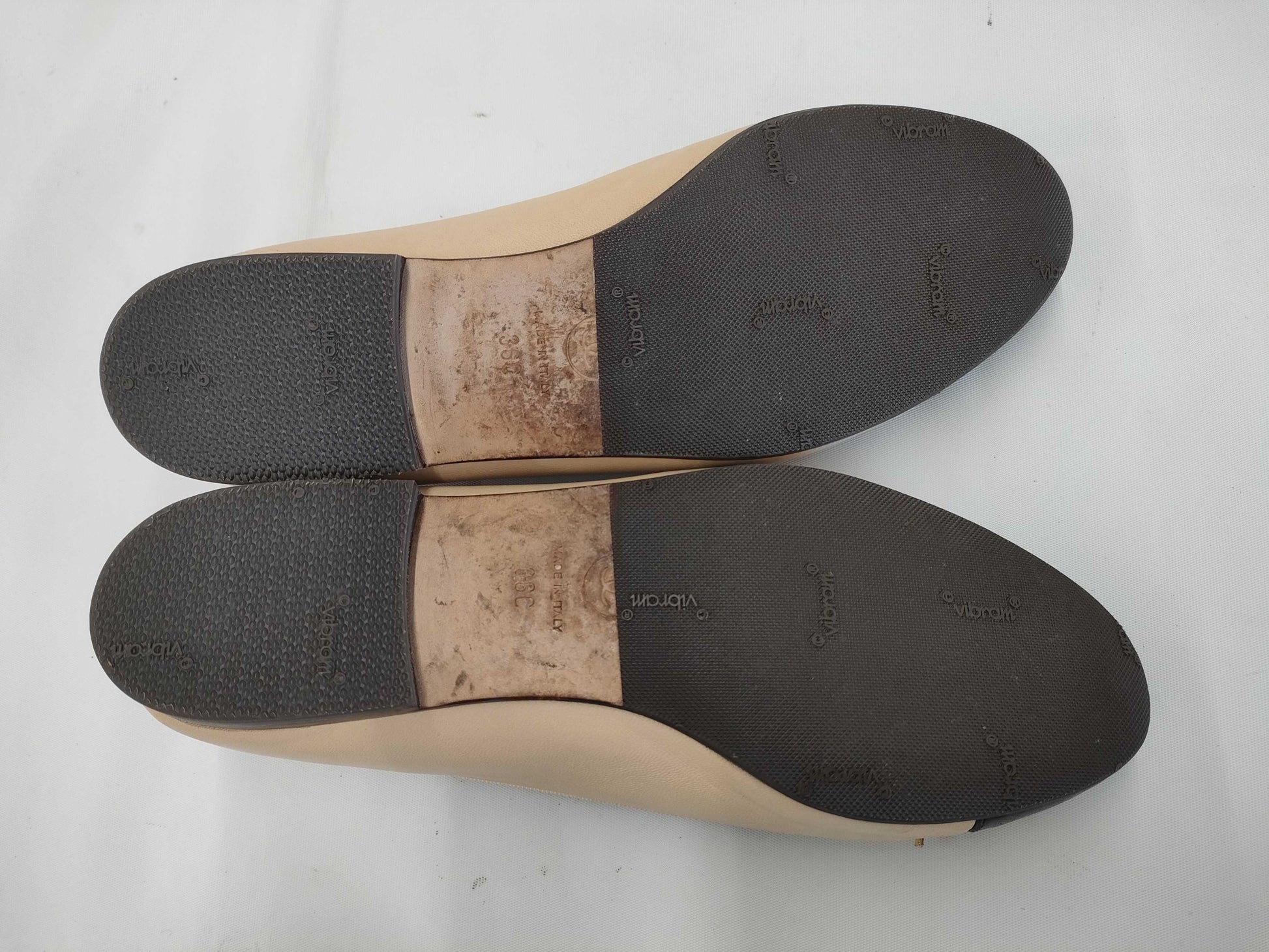 CHANEL Ballet Shoes Size 36 Pumps