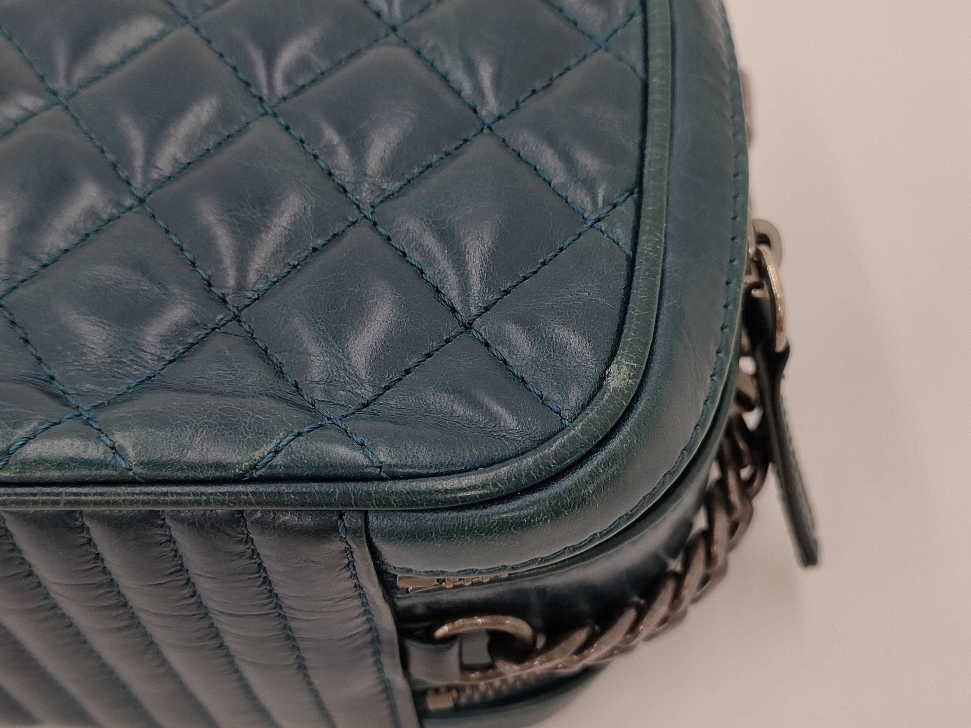 CHANEL Chain Shoulder Bag, 20 Series, Gallery Shoulder Bag