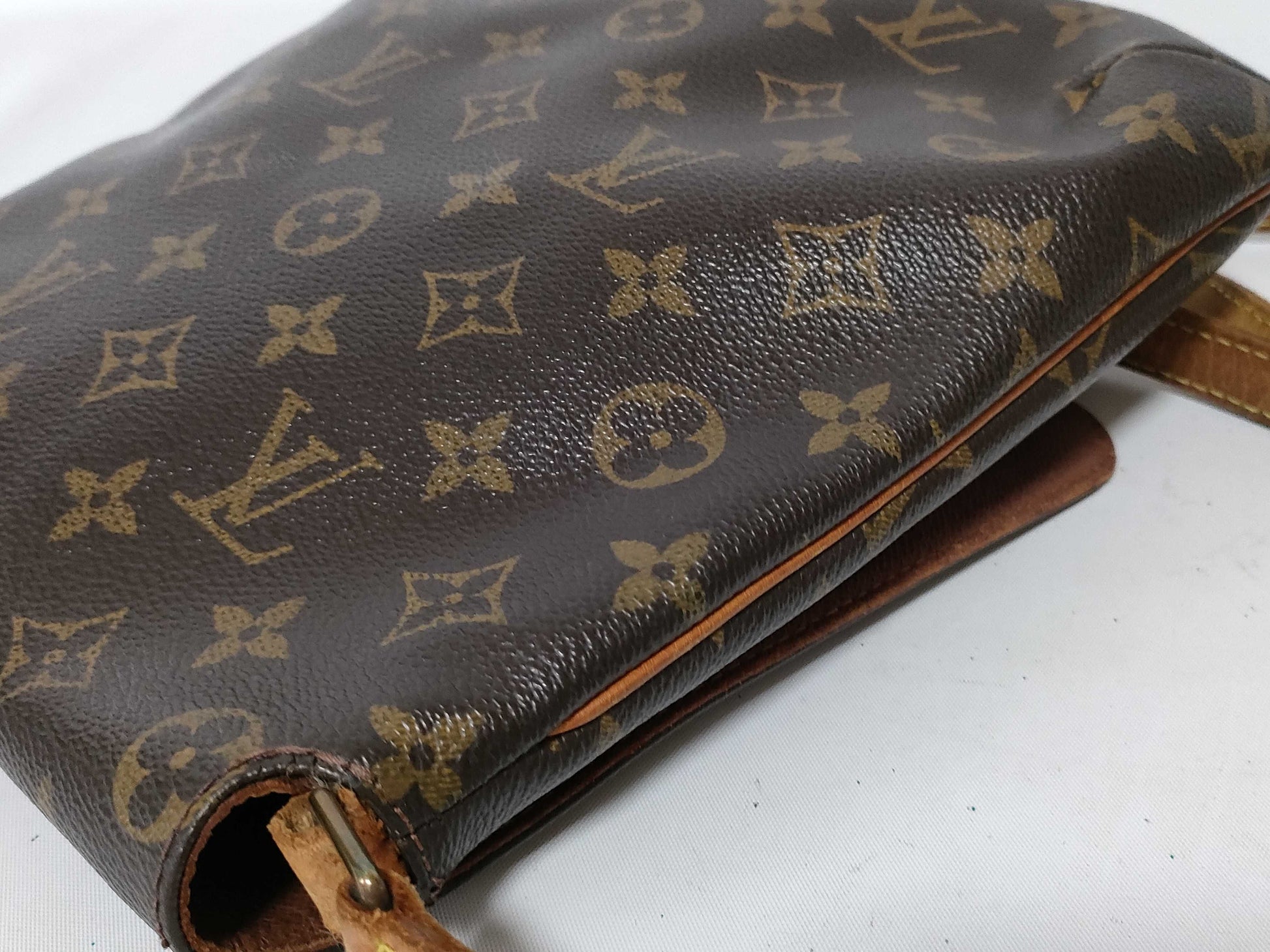 LOUIS VUITTON Monogram LV Mono Musette Salsa Shoulder Bag