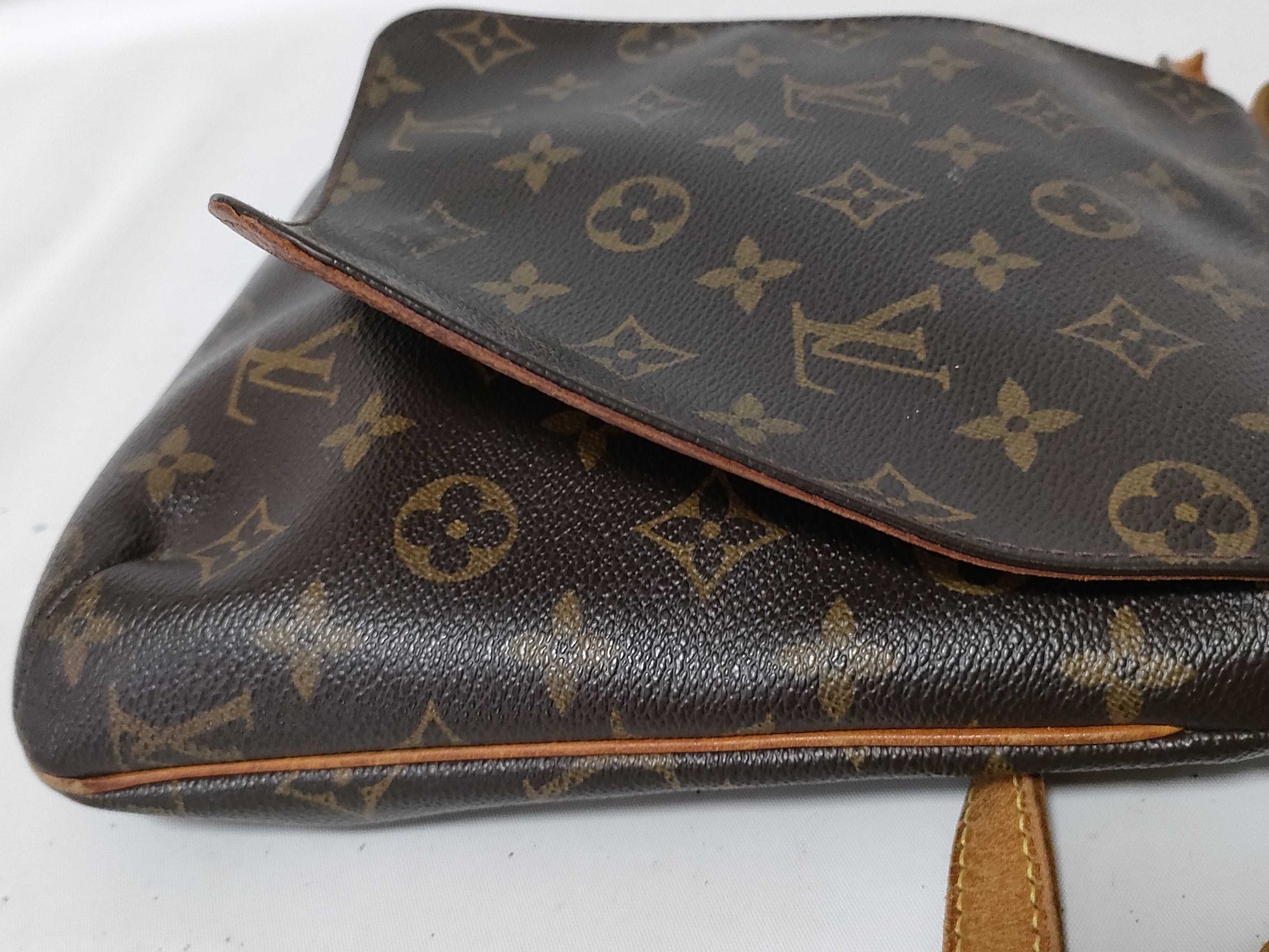 LOUIS VUITTON Monogram LV Mono Musette Salsa Shoulder Bag