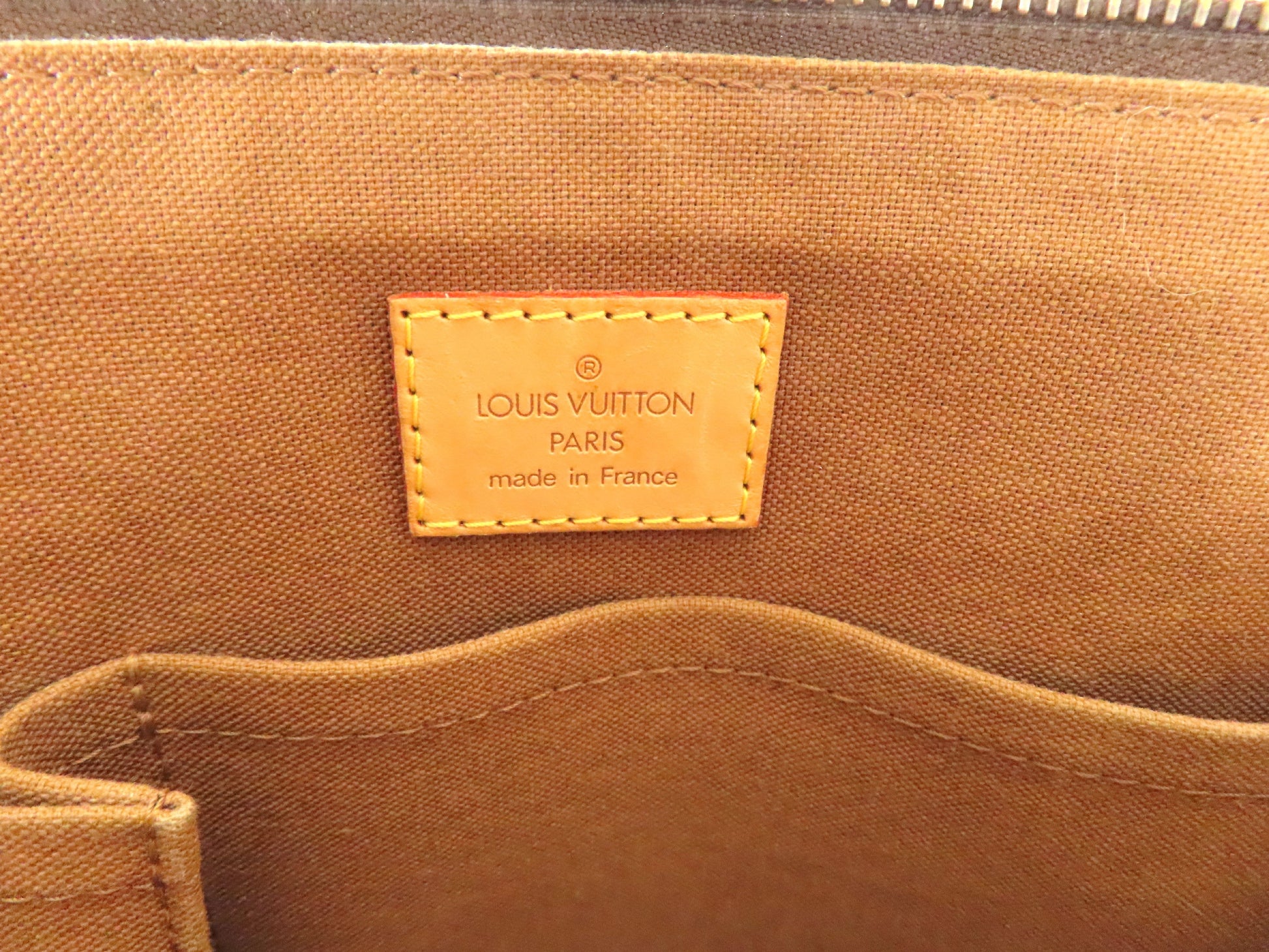 LOUIS VUITTON Monogram LV Bag