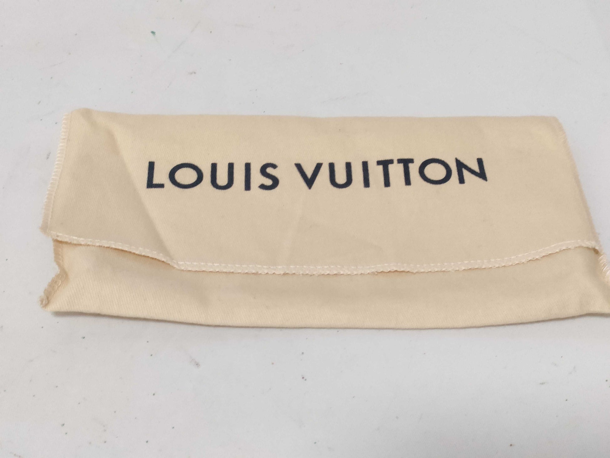 LOUIS VUITTON Monogram Empreinte LV Wallet