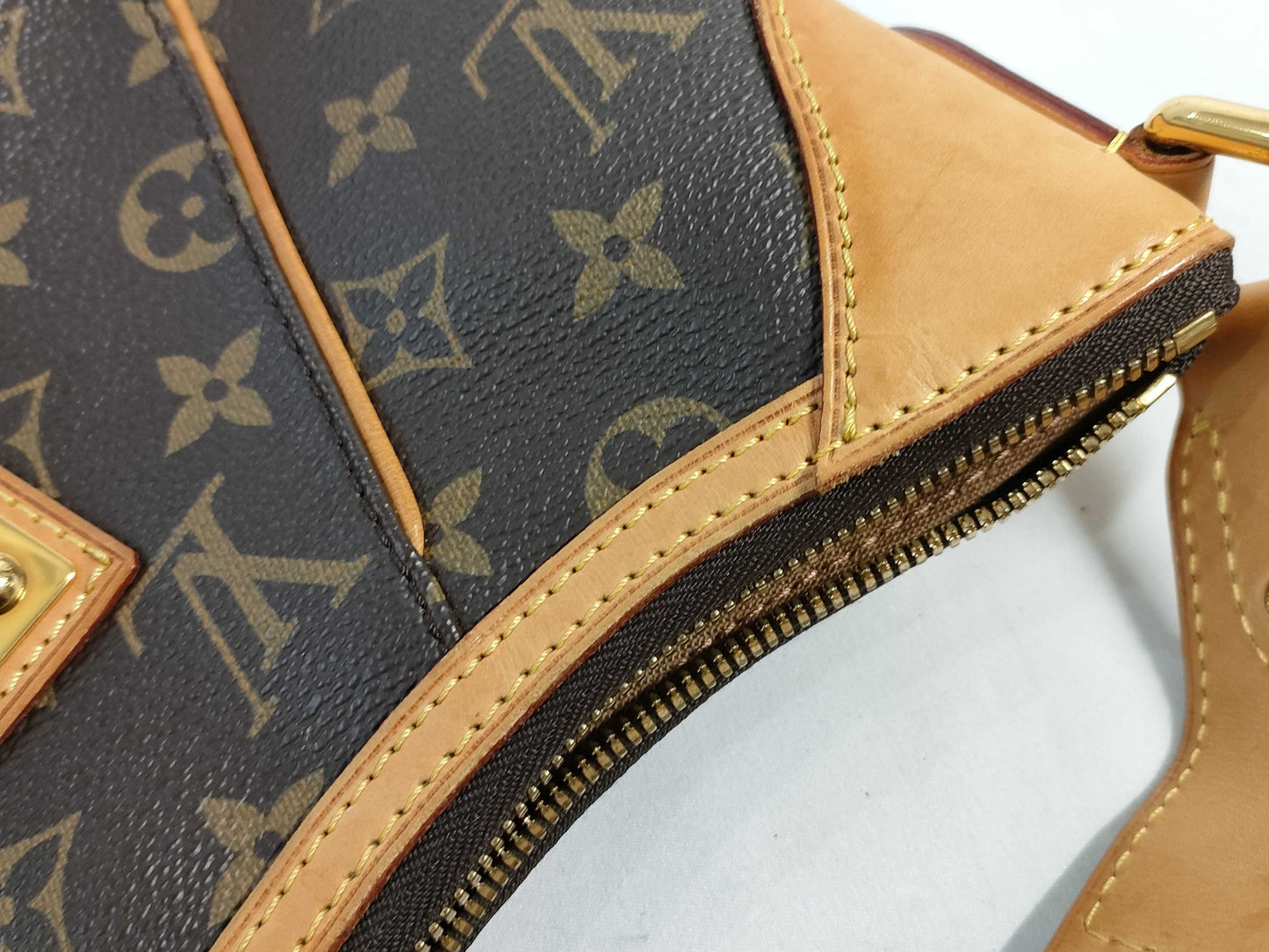 LOUIS VUITTON RFID verification failed MI3171 Monogram Louis Vuitton Monogram M56384 Thames PM Shoulder Bag