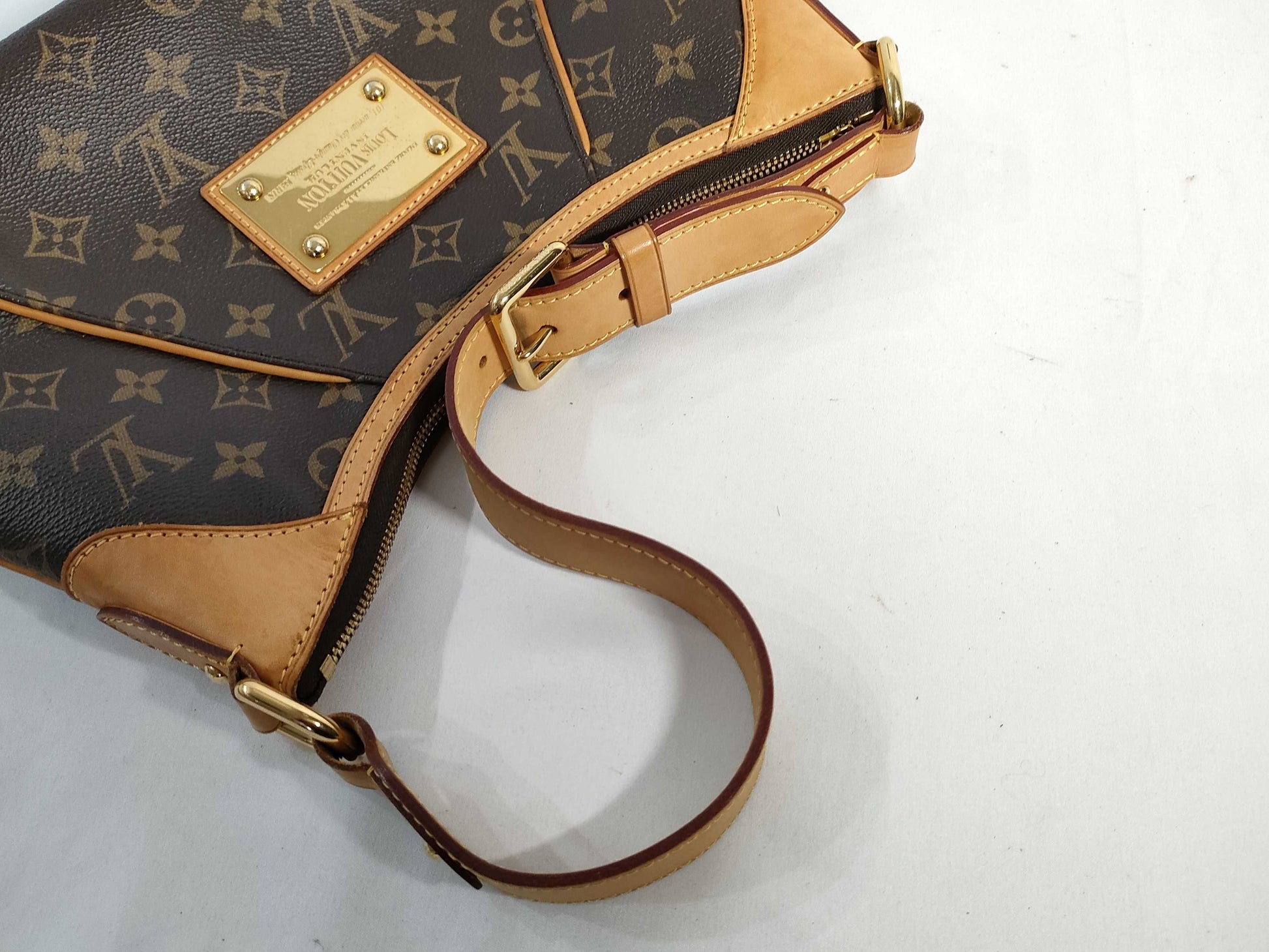LOUIS VUITTON RFID verification failed MI3171 Monogram Louis Vuitton Monogram M56384 Thames PM Shoulder Bag
