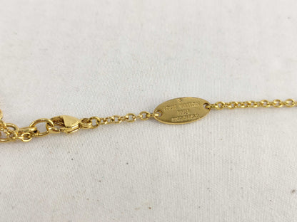 LOUIS VUITTON Essential V Necklace