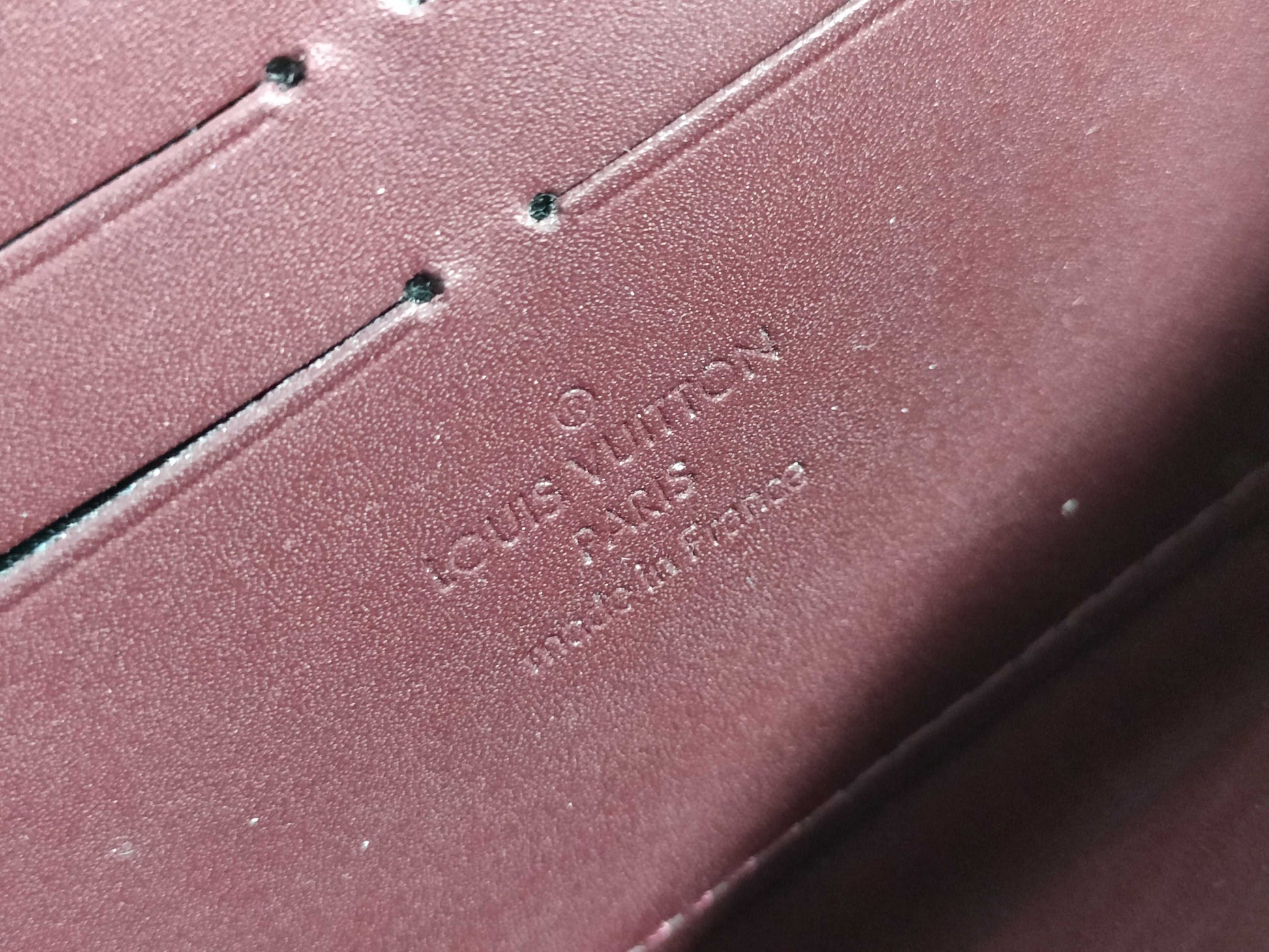 LOUIS VUITTON Vernis Zippy Wallet/M93522/SP1170/Vernis/Amaranth/G Hardware Wallet