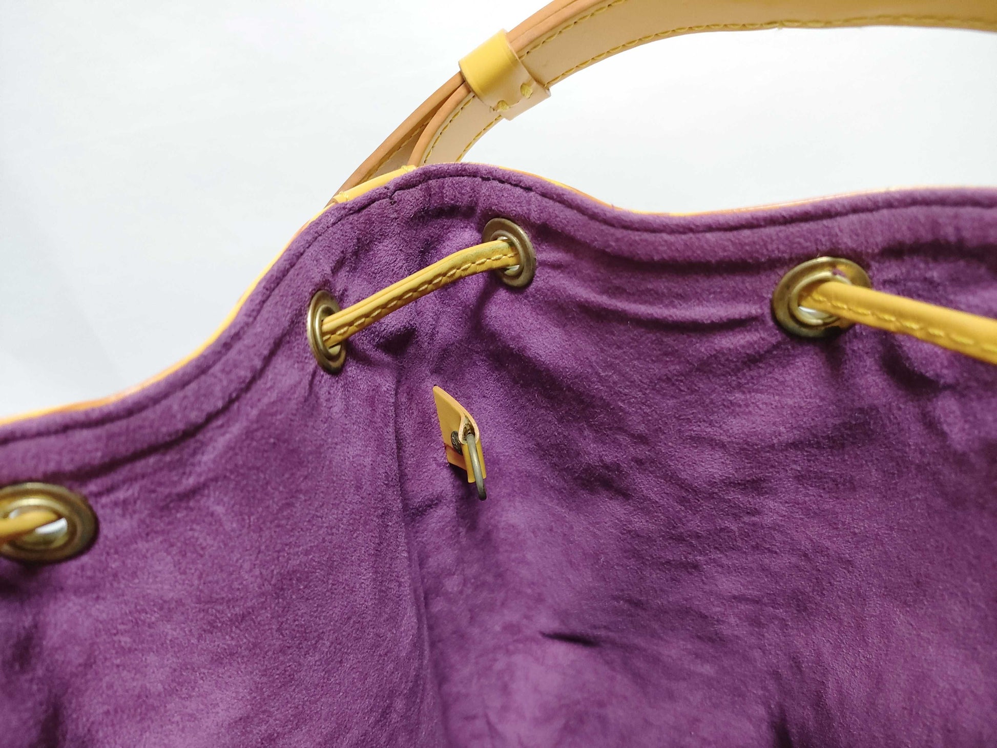 LOUIS VUITTON Epi Noe Shoulder Bag M44009 AR0916