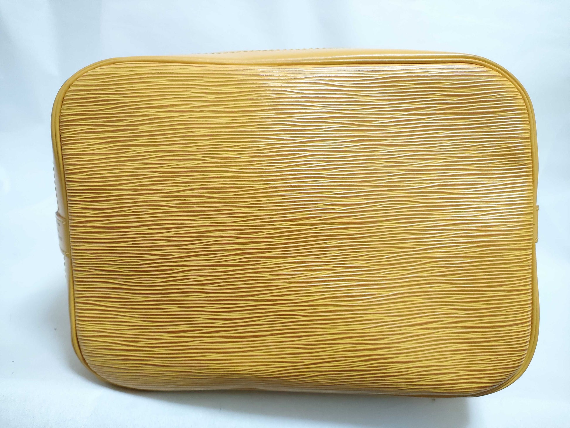 LOUIS VUITTON Epi Noe Shoulder Bag M44009 AR0916