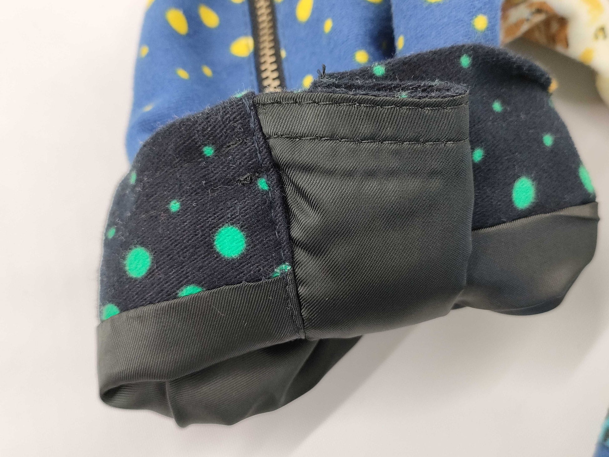 VERSACE CAT Medusa Print Jumper, Size L