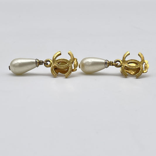 CHANEL CHANEL Coco Pearl Earrings 95A Earrings