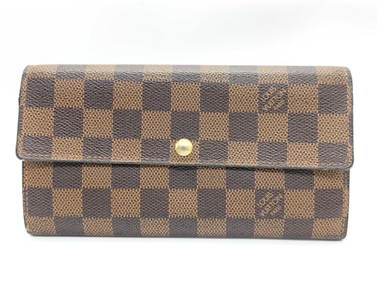 LOUIS VUITTON Damier Louis Vuitton Sarah Damier Wallet