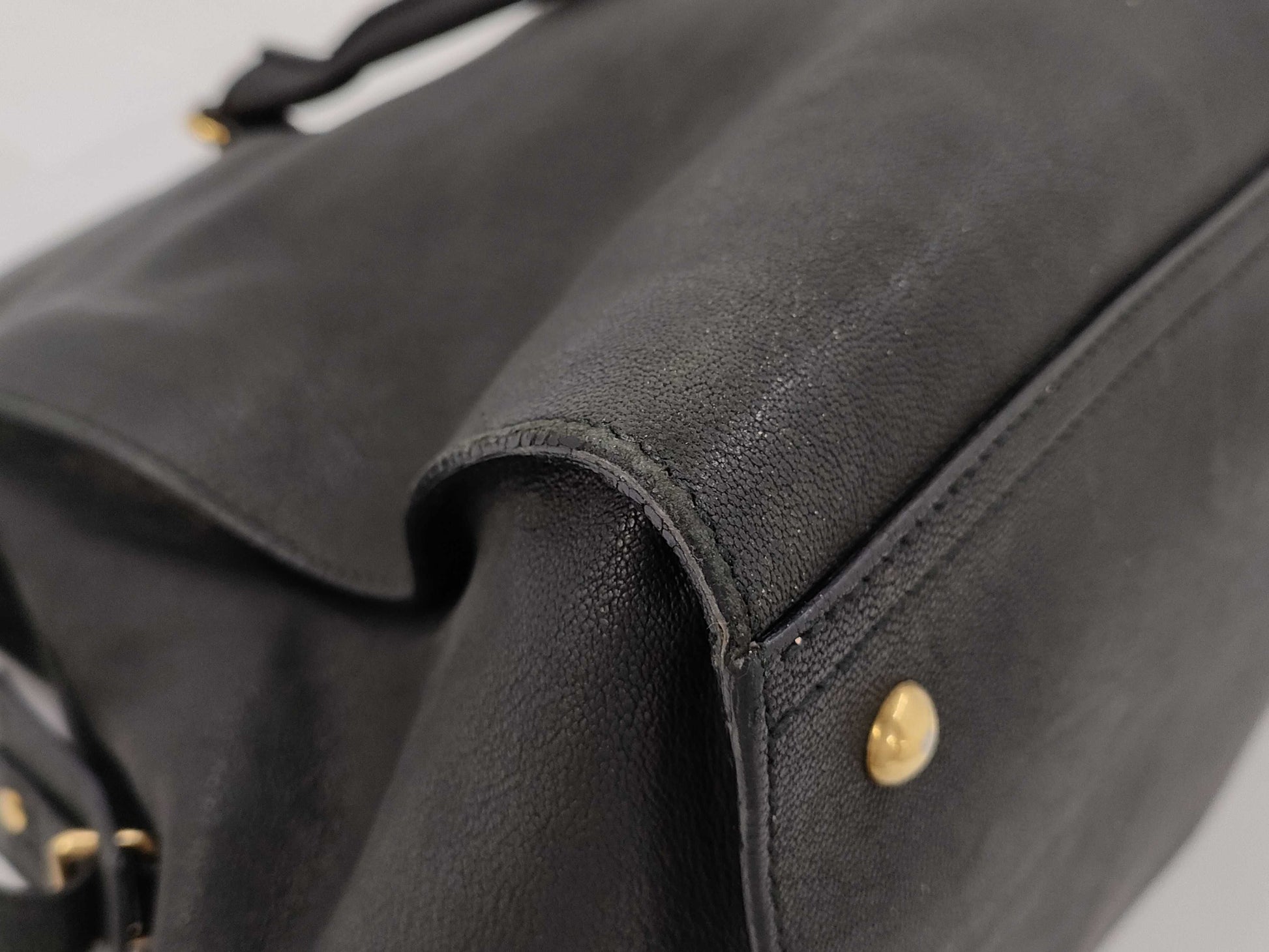 Yves Saint Laurent bag