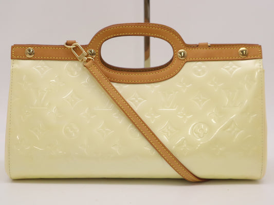 LOUIS VUITTON M91372 Vernis Roxbury Drive Noisette Handbag with Shoulder Strap