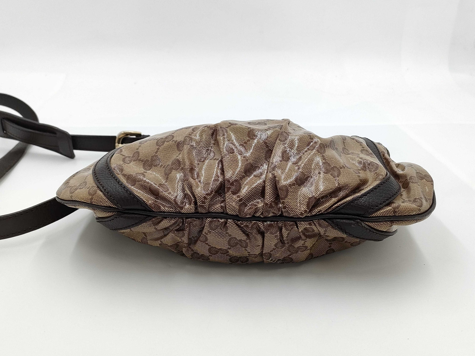 GUCCI GG Supreme Shoulder Bag
