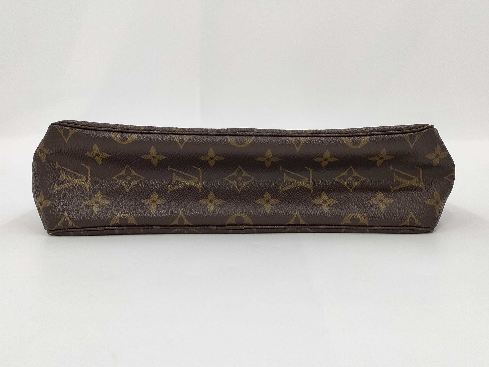LOUIS VUITTON LOUIS VUITTON True Toilet 27 M47522 Second Bag