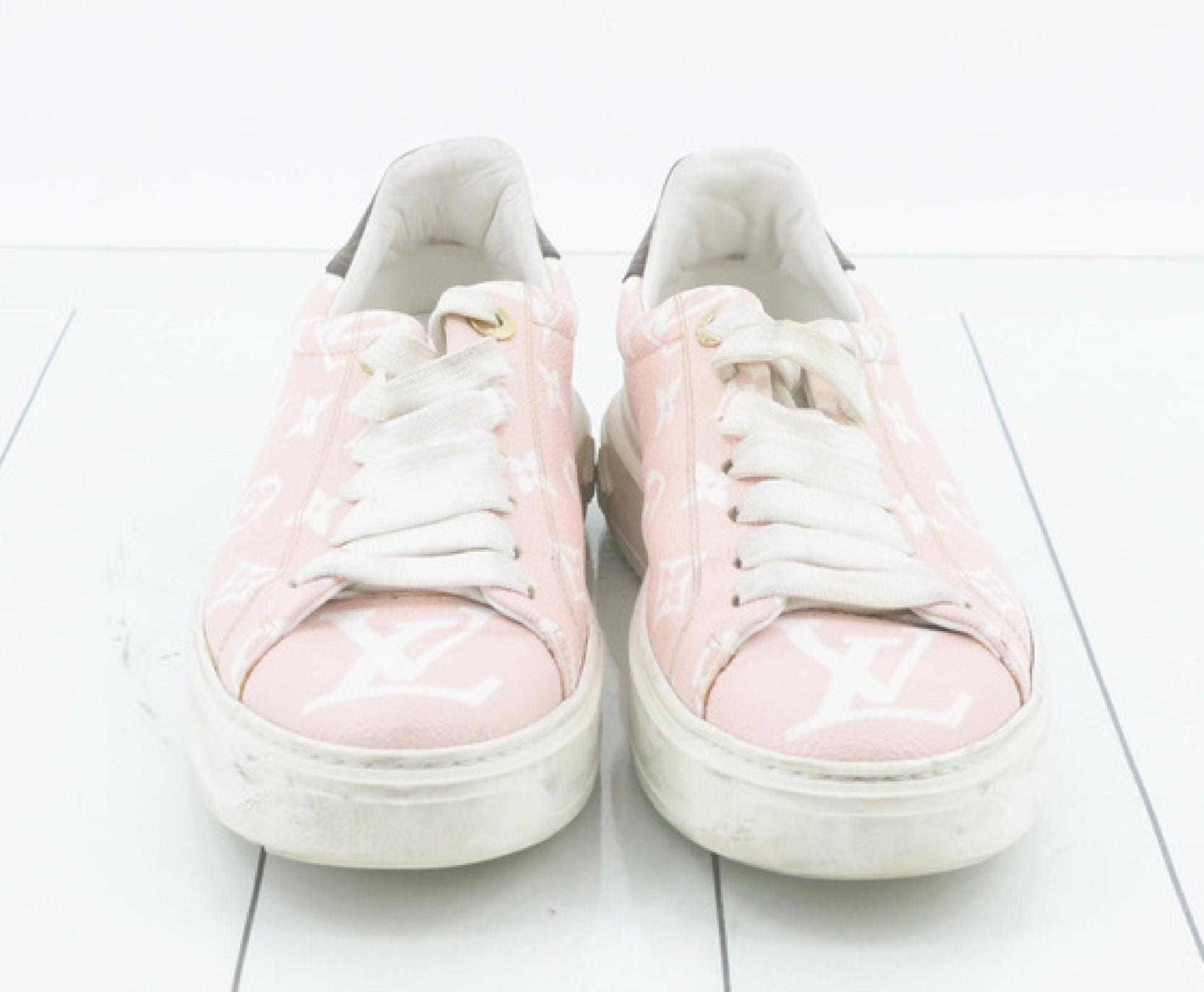 LOUIS VUITTON Monogram Size 37 Sneakers