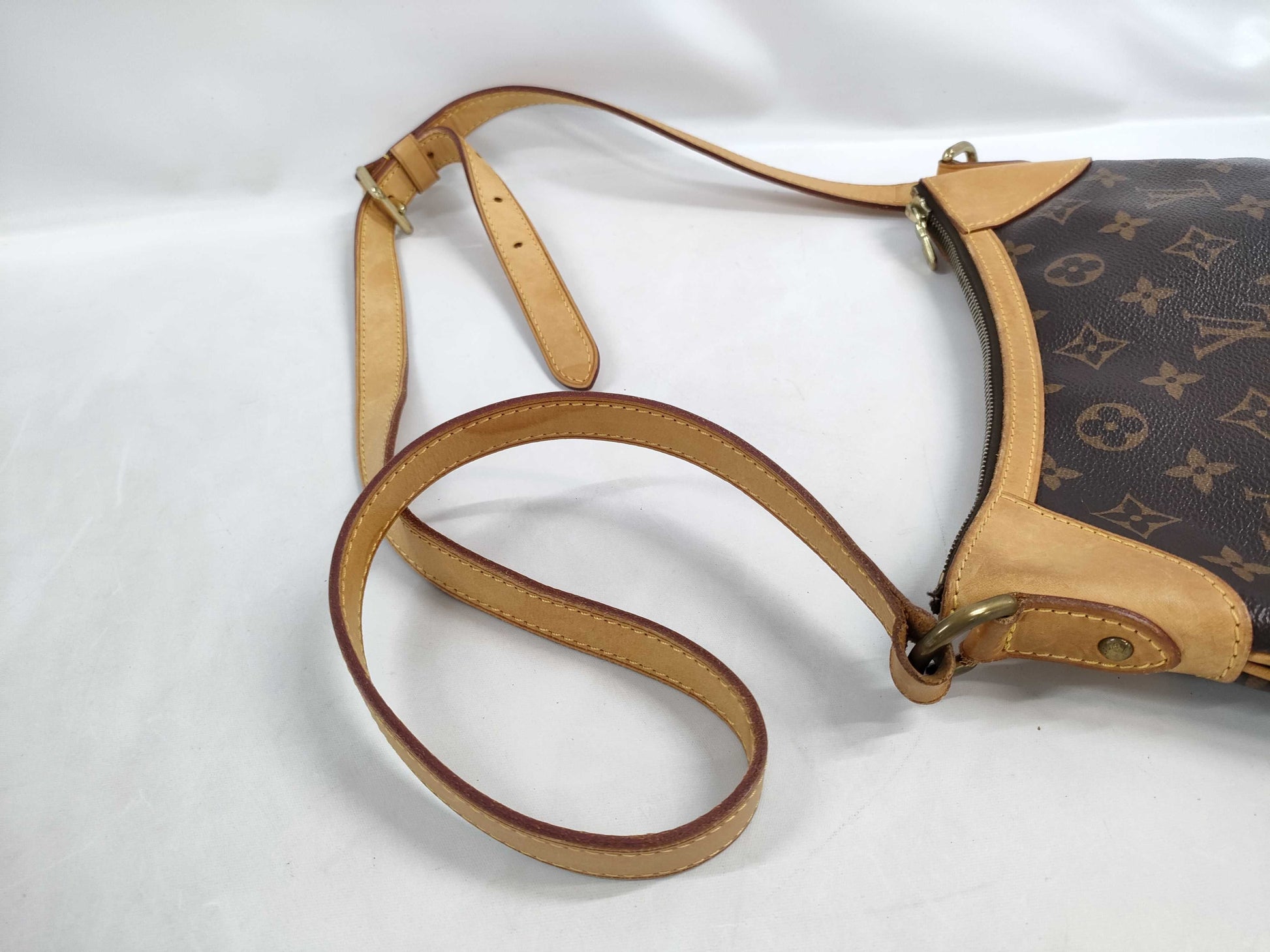 LOUIS VUITTON M56390 Monogram LV Bag Monogram Odeon PM Shoulder Bag