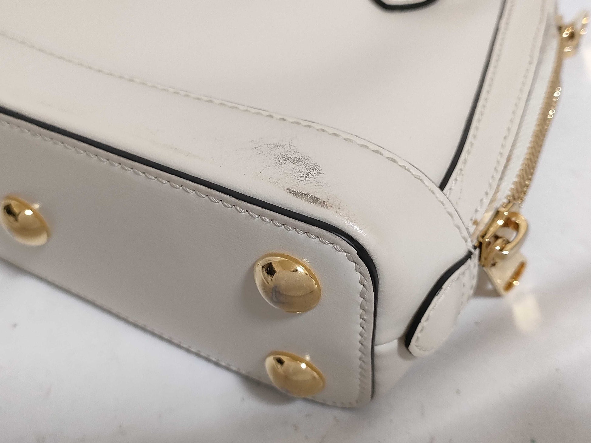 GUCCI Horsebit Hardware Handbag