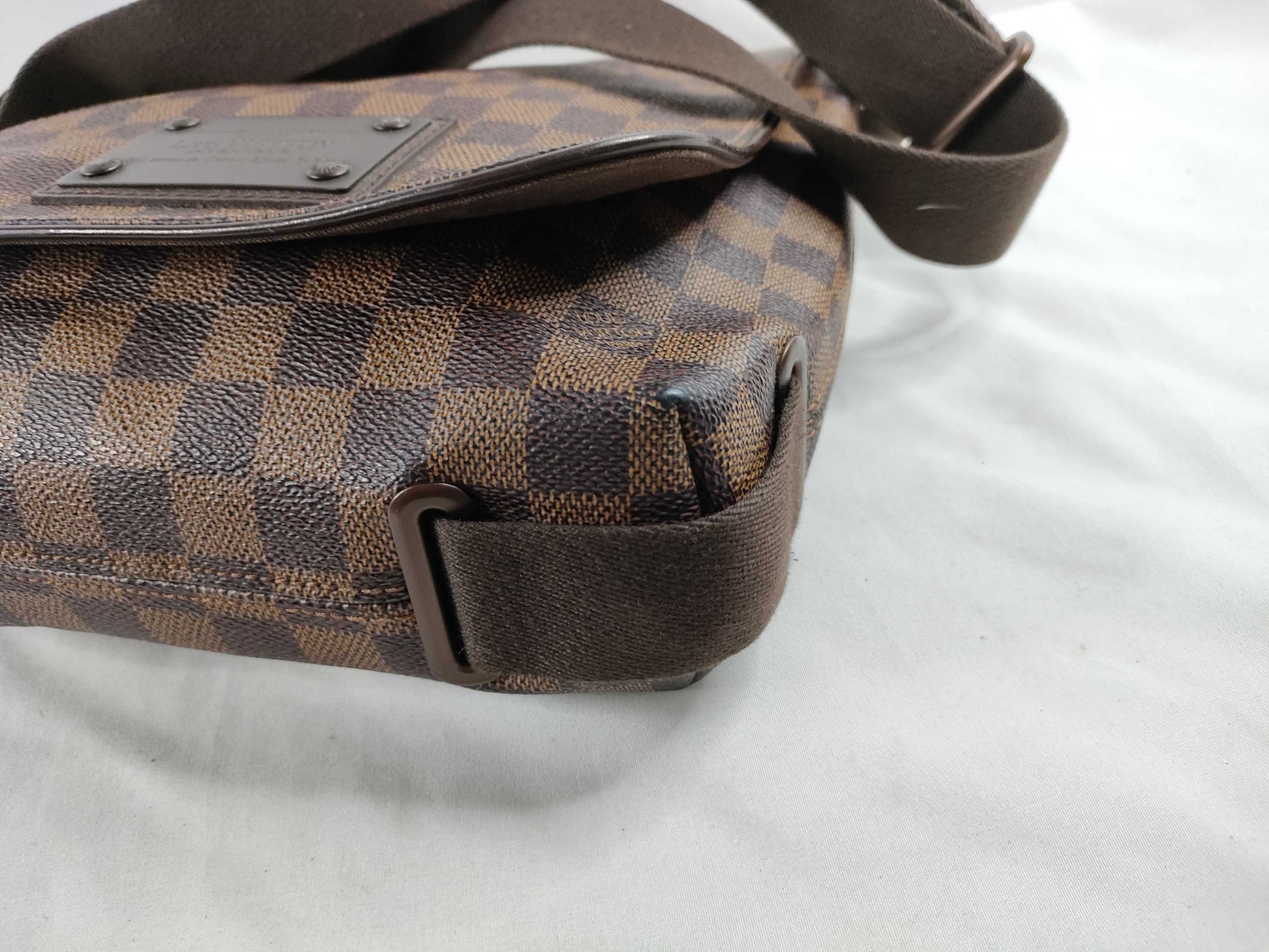 LOUIS VUITTON Damier Brooklyn PM N52120 CA1151 Shoulder Bag